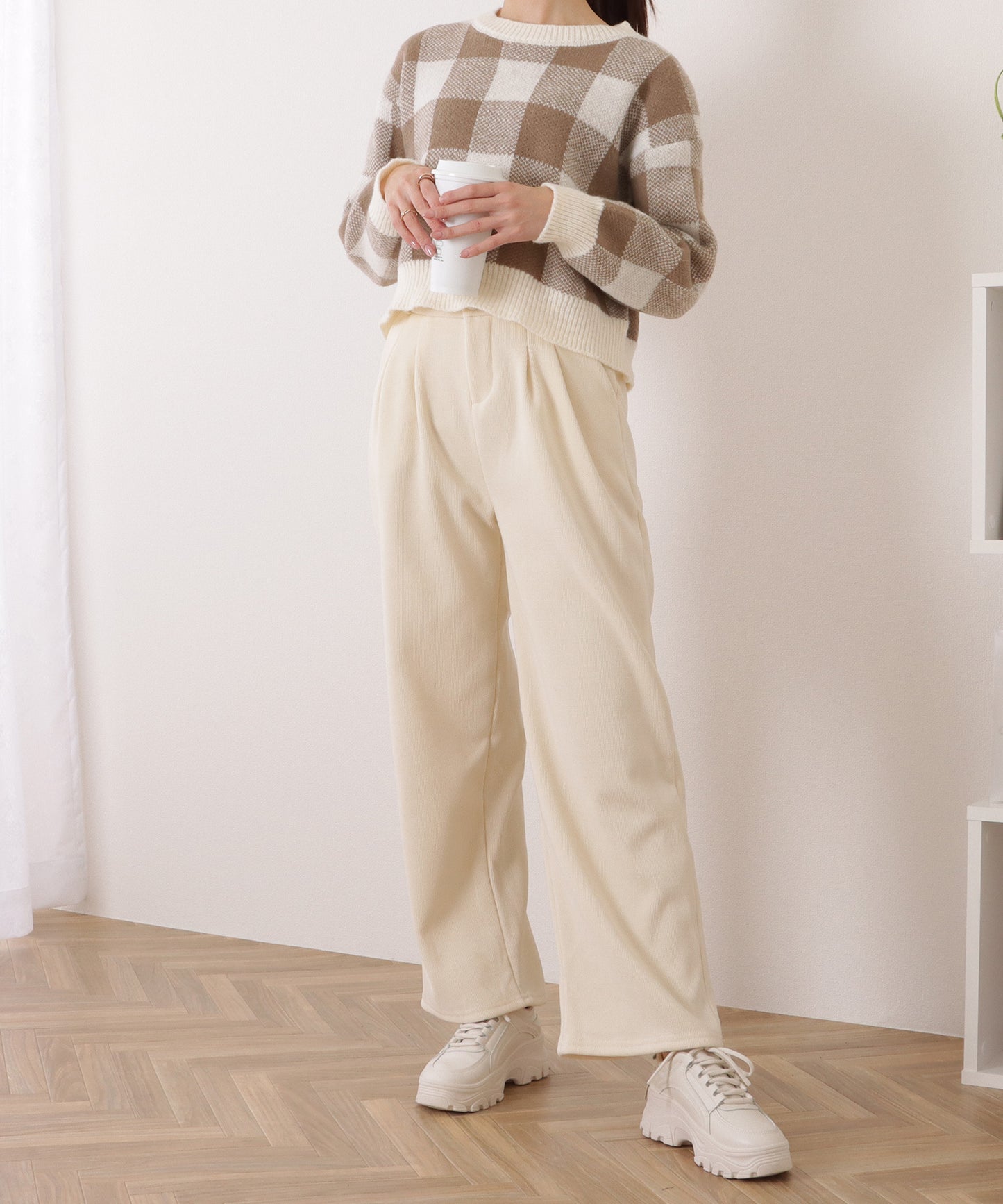 ハイウエストダブルボタンタックワイドパンツ