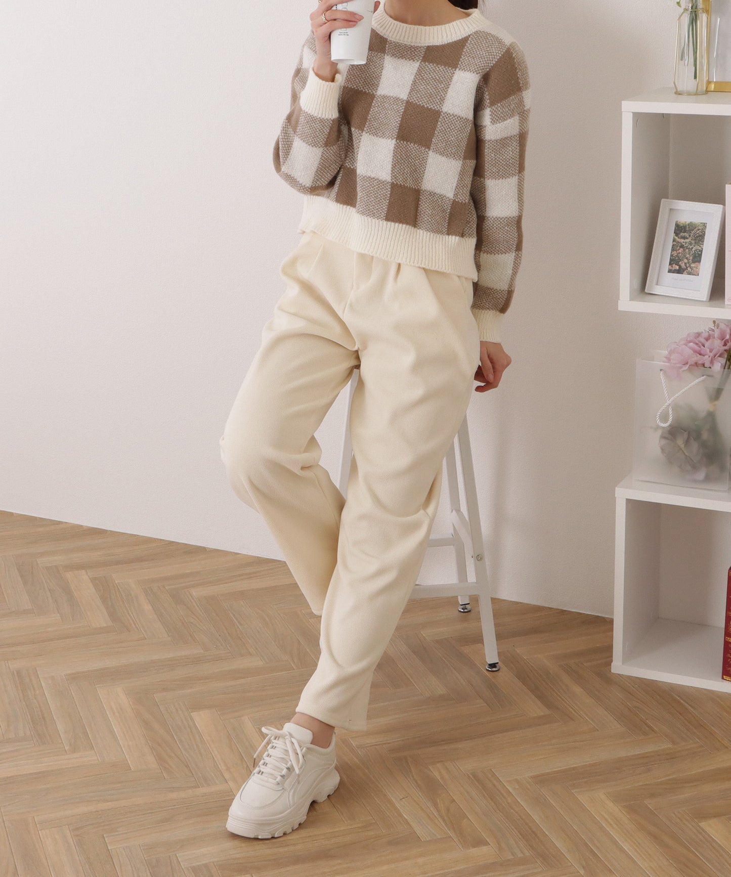 ハイウエストダブルボタンタックワイドパンツ