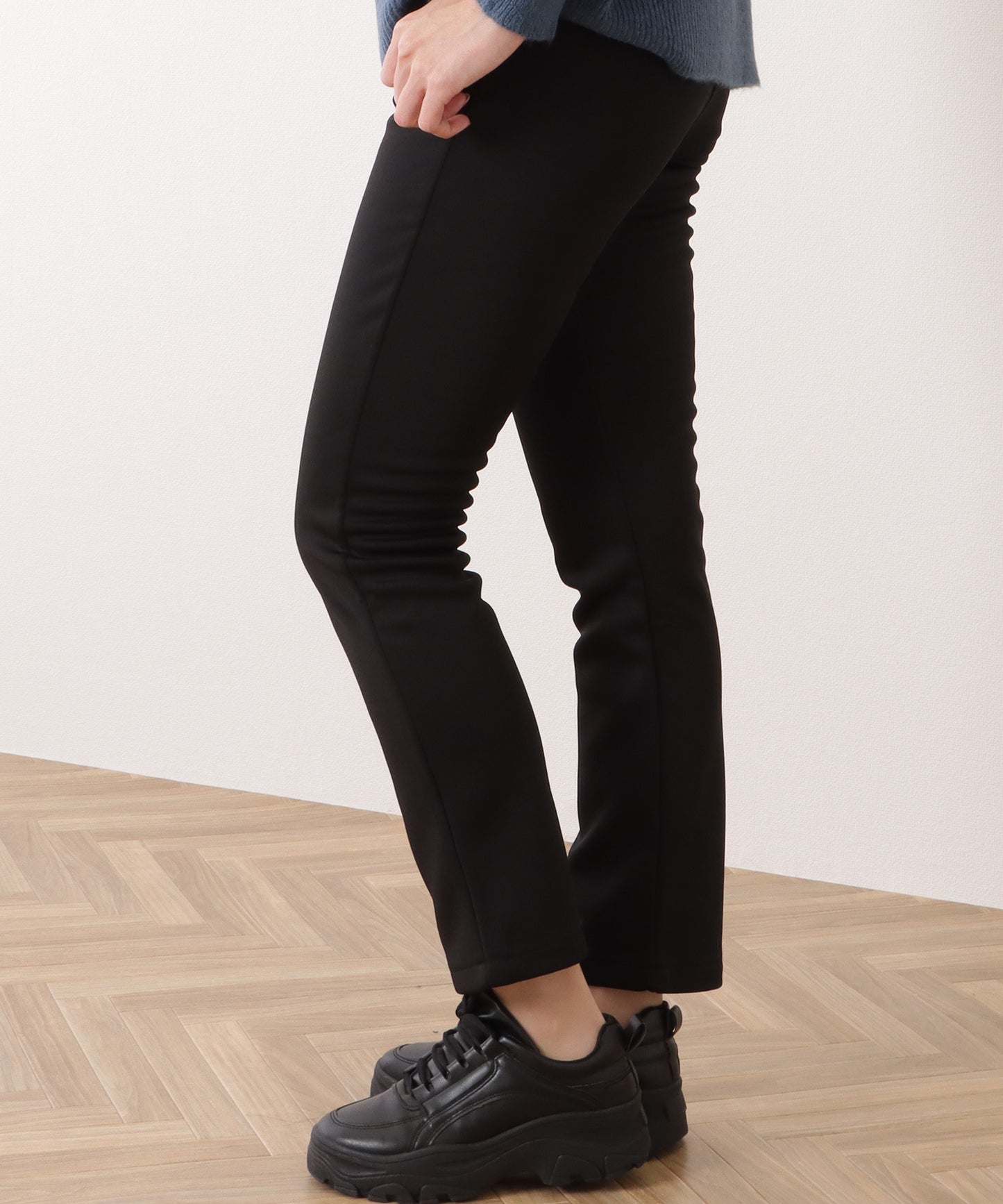 裏起毛ハイウエストストレッチストレートパンツ