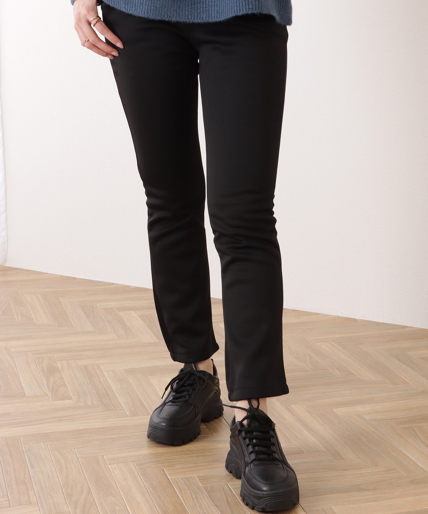 裏起毛ハイウエストストレッチストレートパンツ