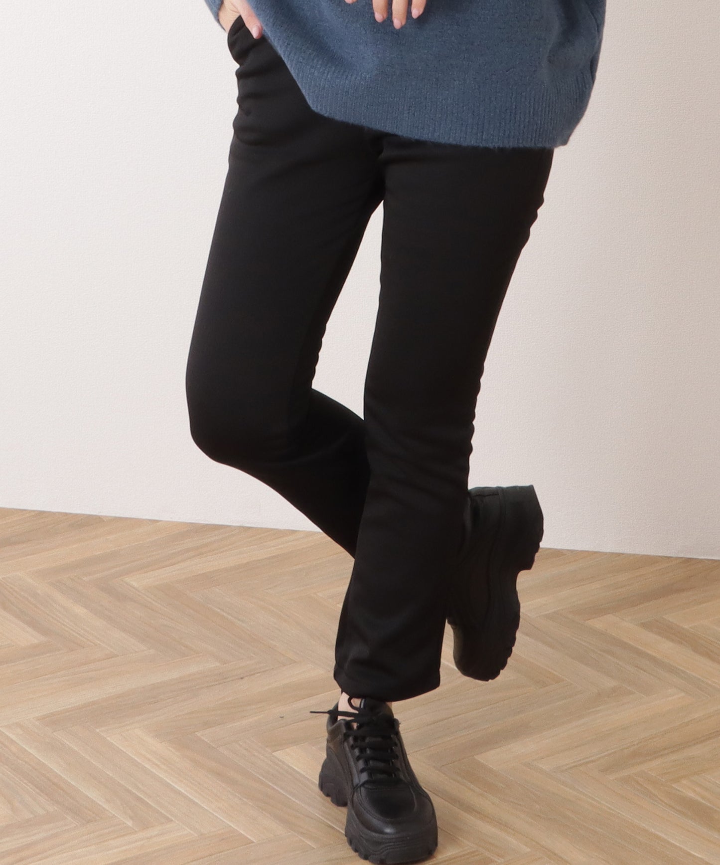 裏起毛ハイウエストストレッチストレートパンツ