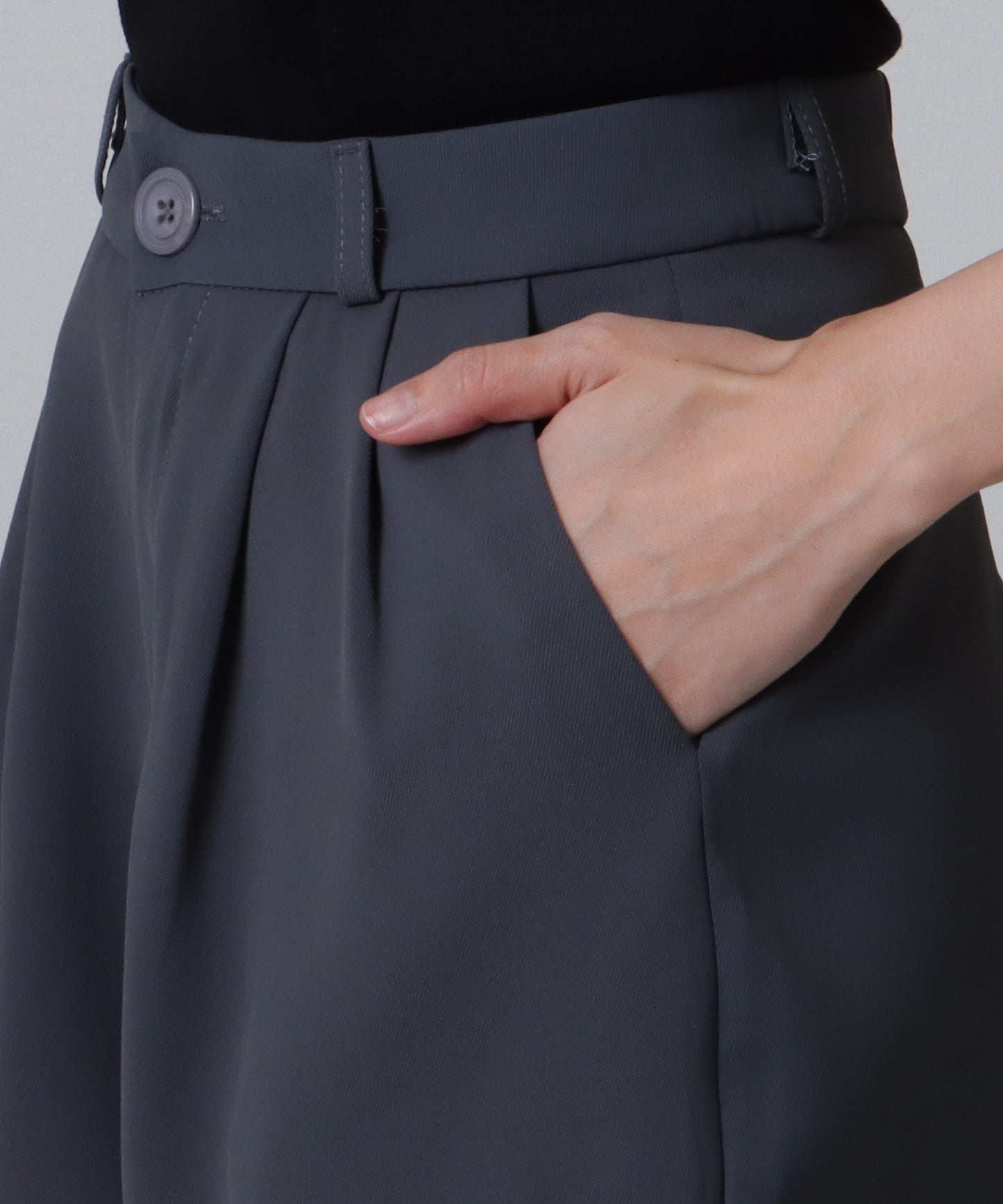 ハイウエスト ワイド ハーフ タック パンツ