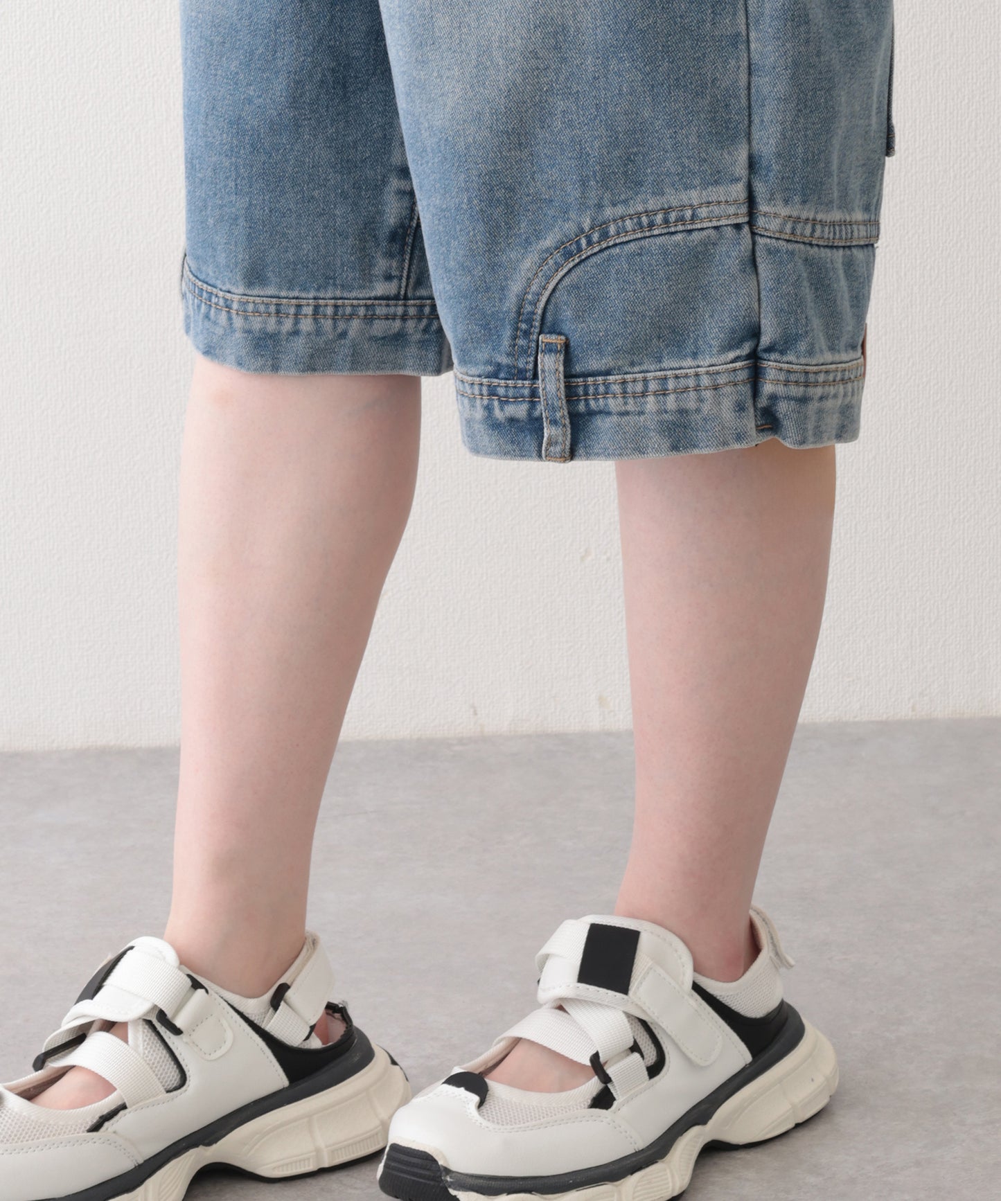 ウォッシュ加工 ユニーク ハイウエスト6分丈 デニムパンツ