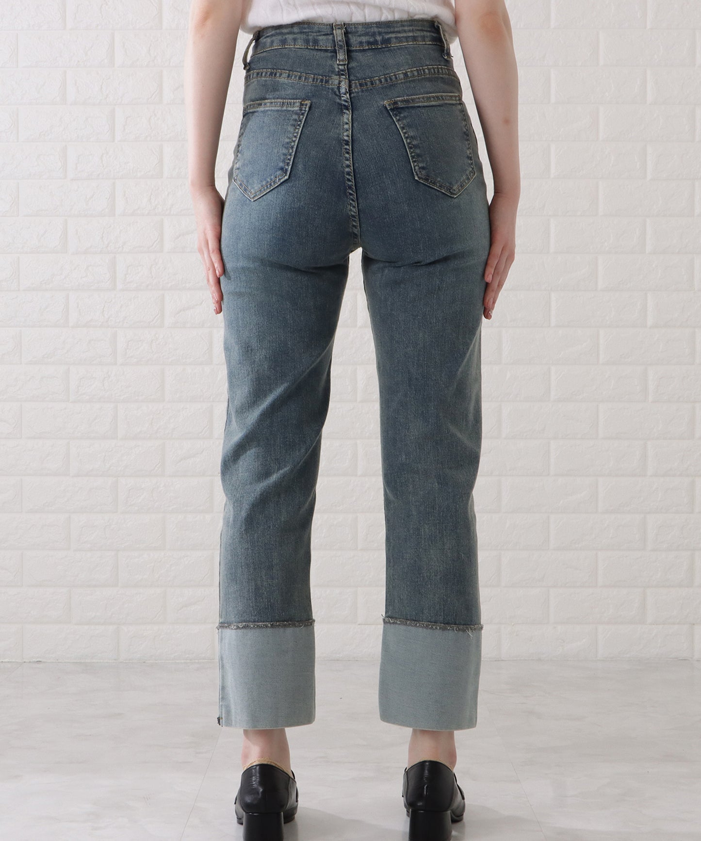 ロールアップハイウエストストレートデニムパンツ