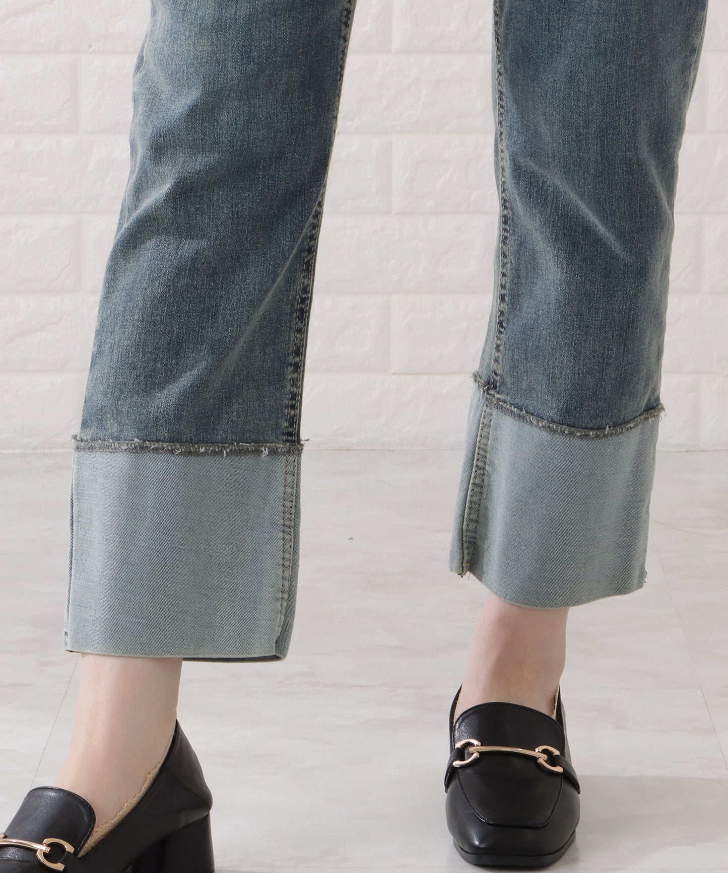 ロールアップハイウエストストレートデニムパンツ