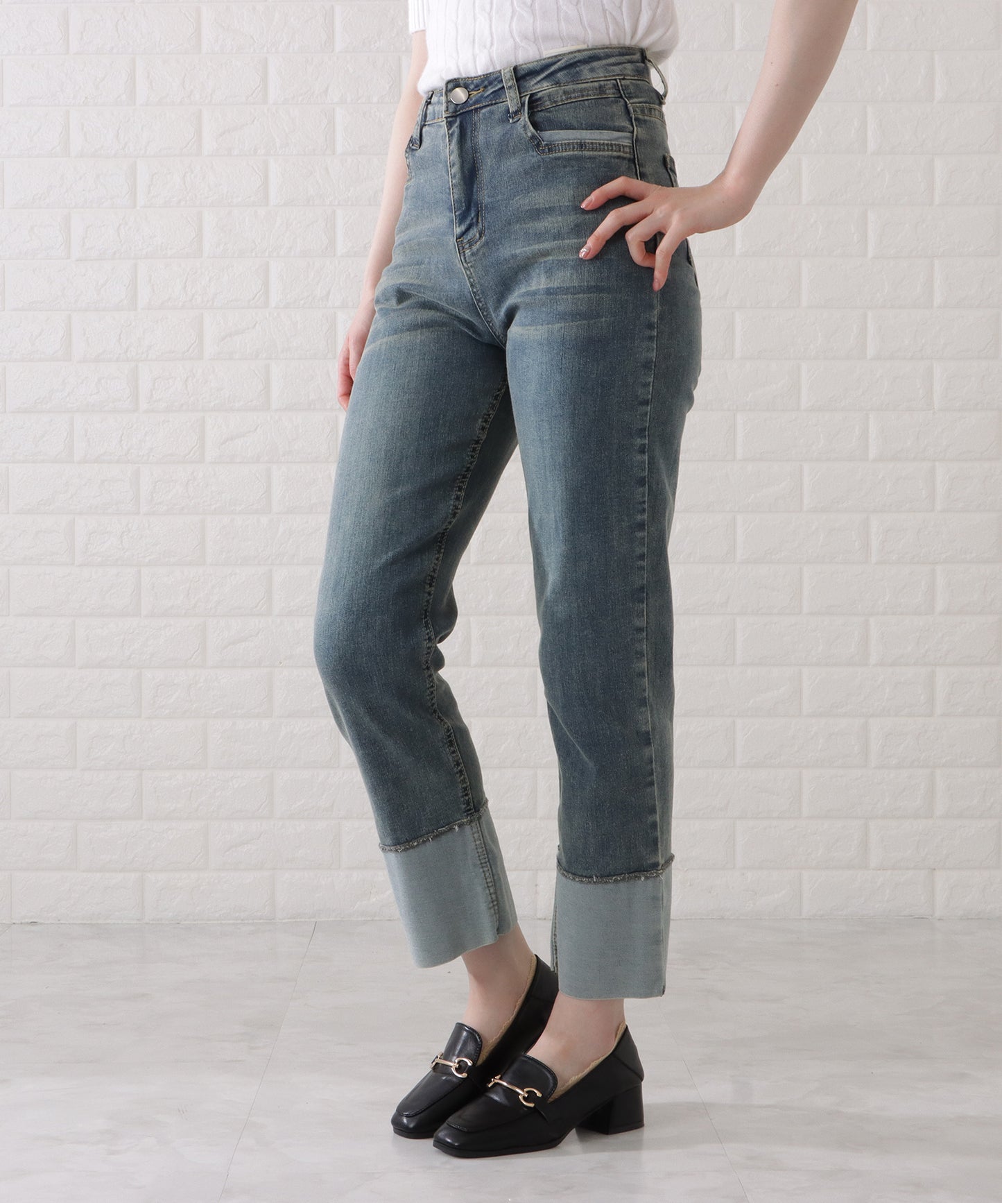 ロールアップハイウエストストレートデニムパンツ