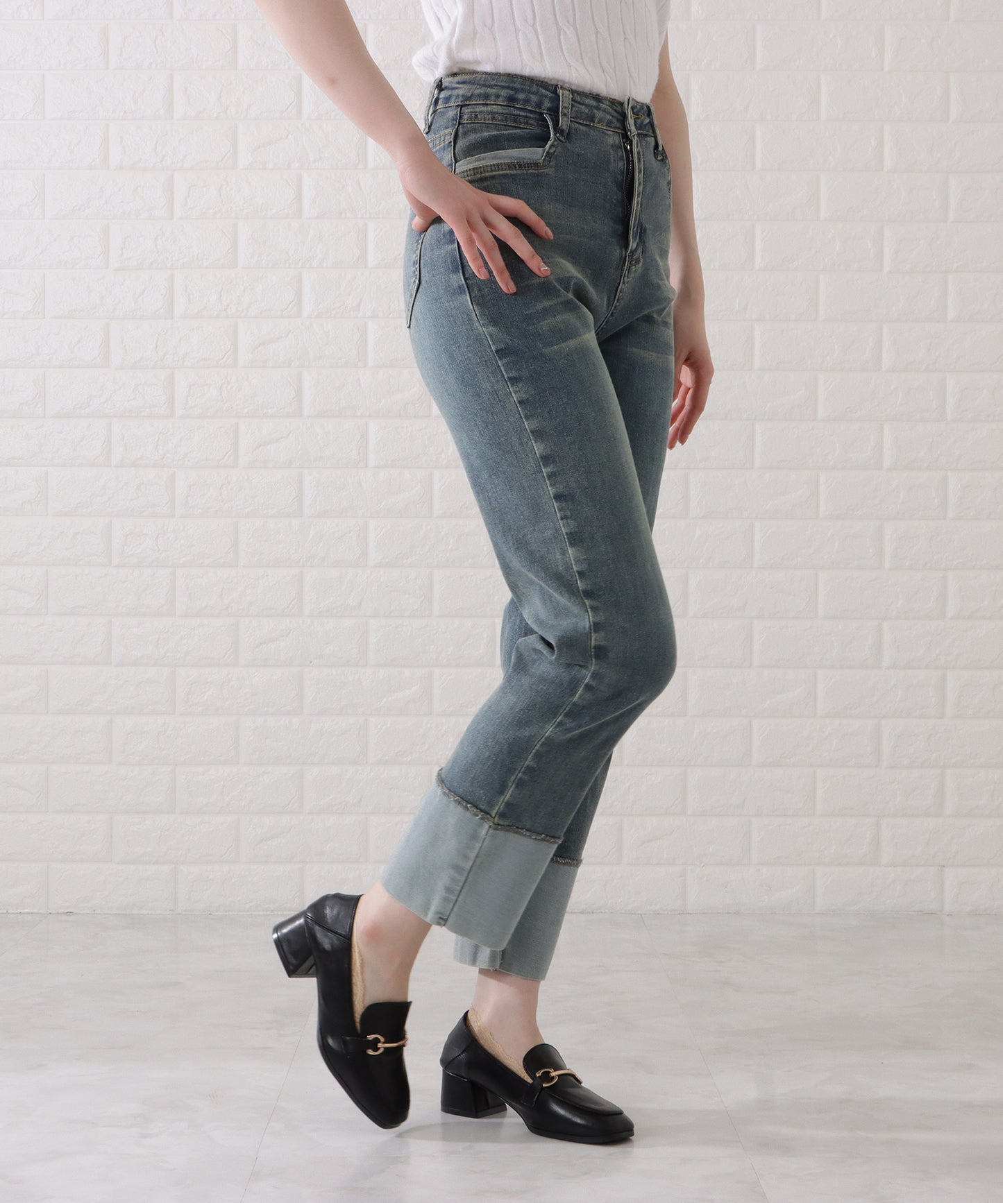 ロールアップハイウエストストレートデニムパンツ