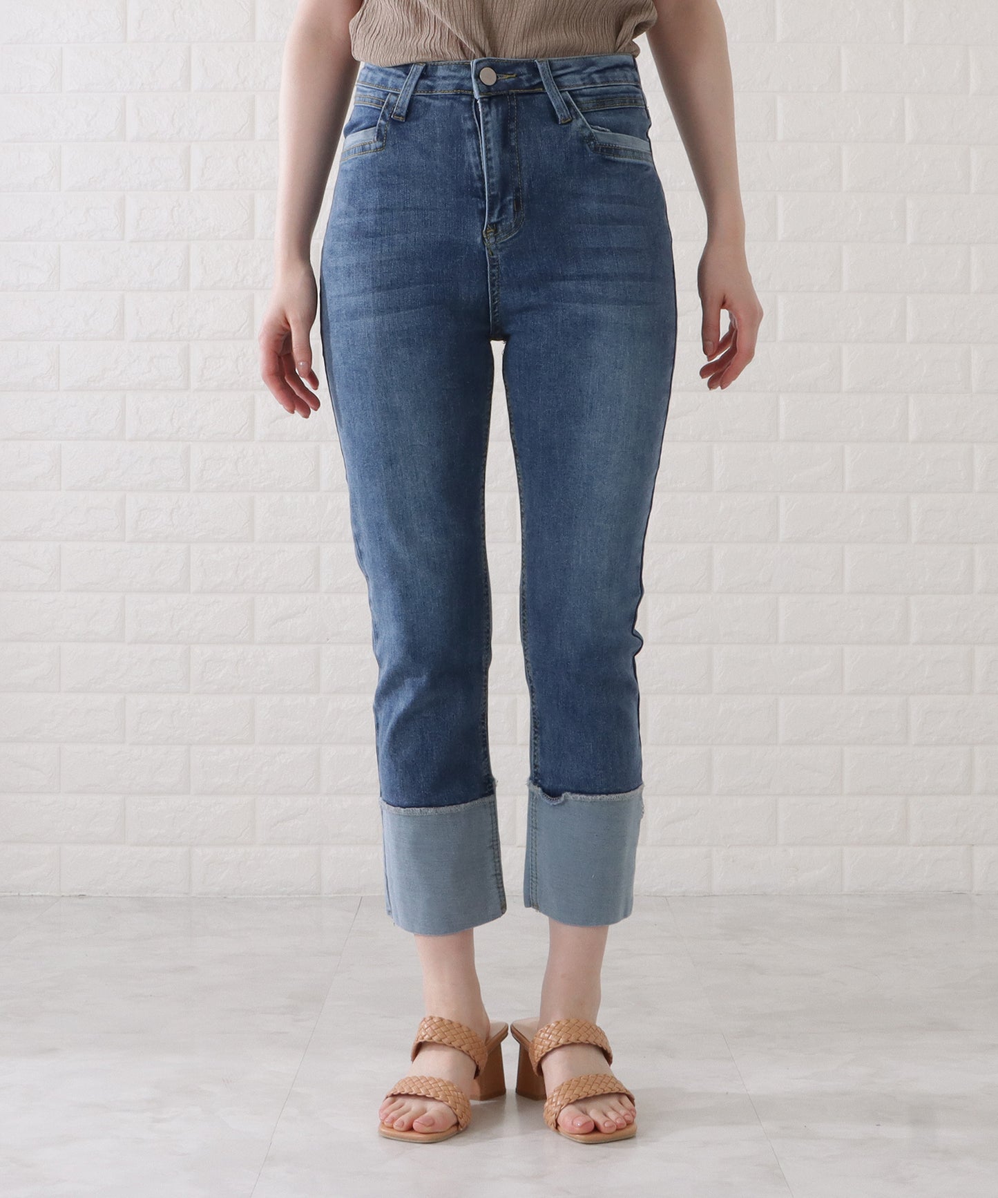 ロールアップハイウエストストレートデニムパンツ