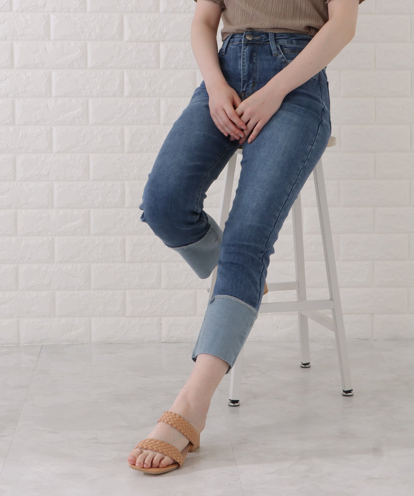 ロールアップハイウエストストレートデニムパンツ