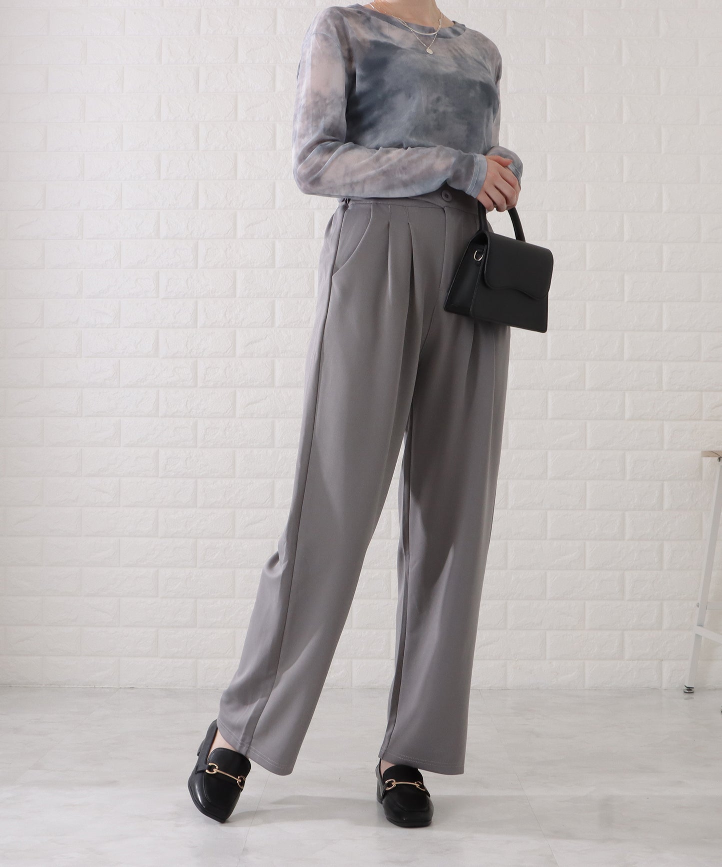 ハイウエストアシンメトリーとろみタックパンツ