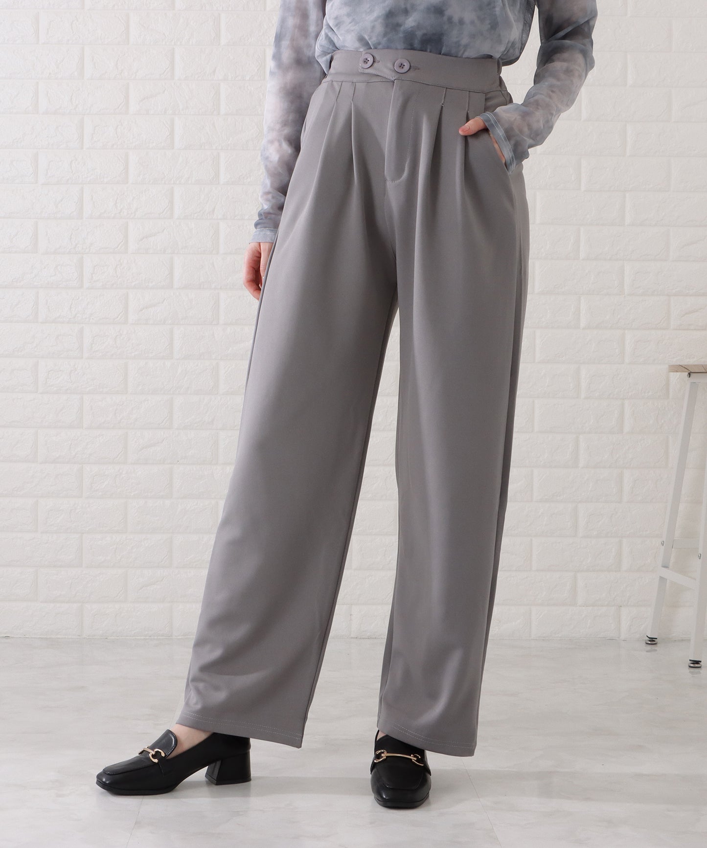 ハイウエストアシンメトリーとろみタックパンツ