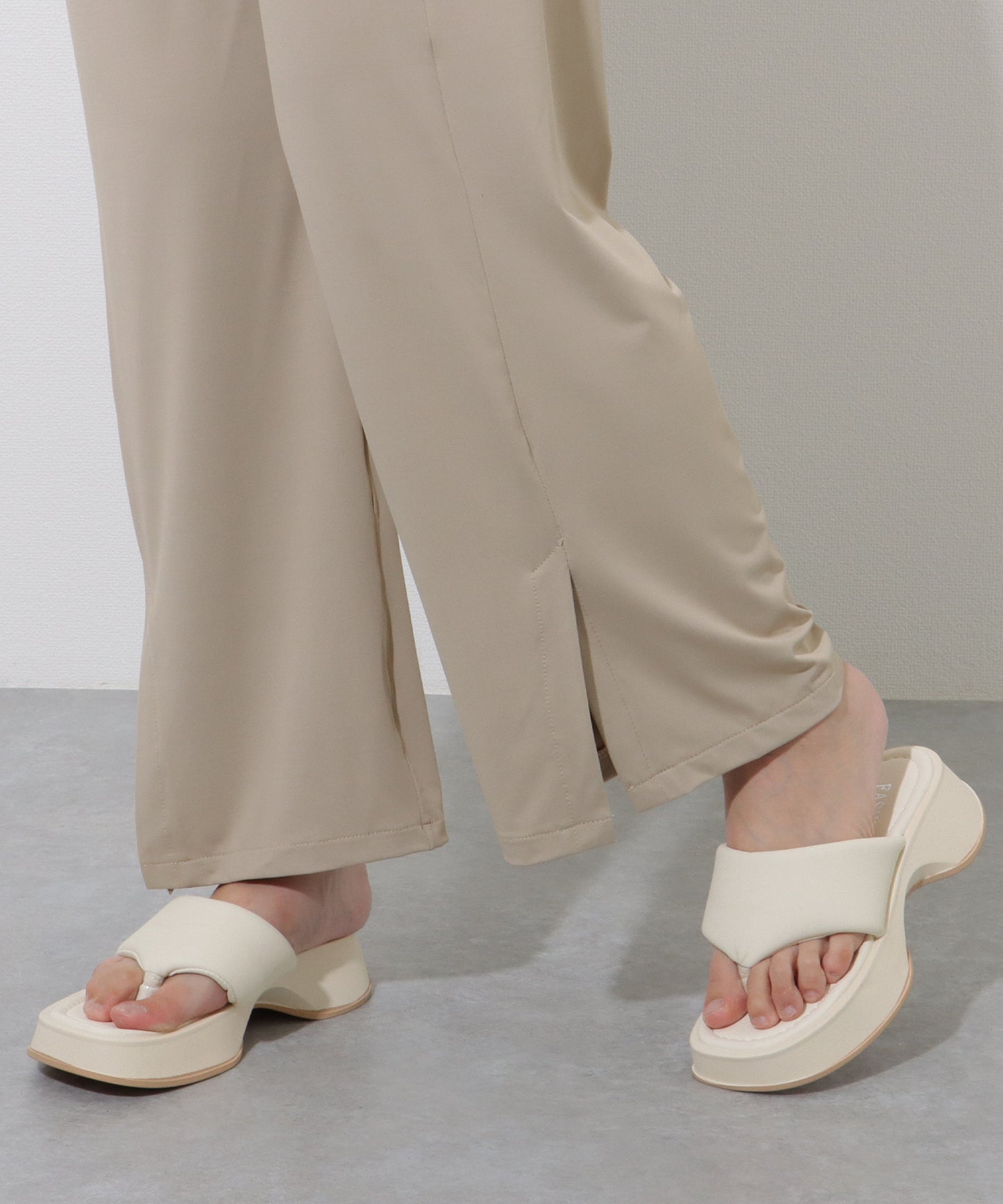 【2点セット】コンパクト 透かし編み ニット ラッシュガード