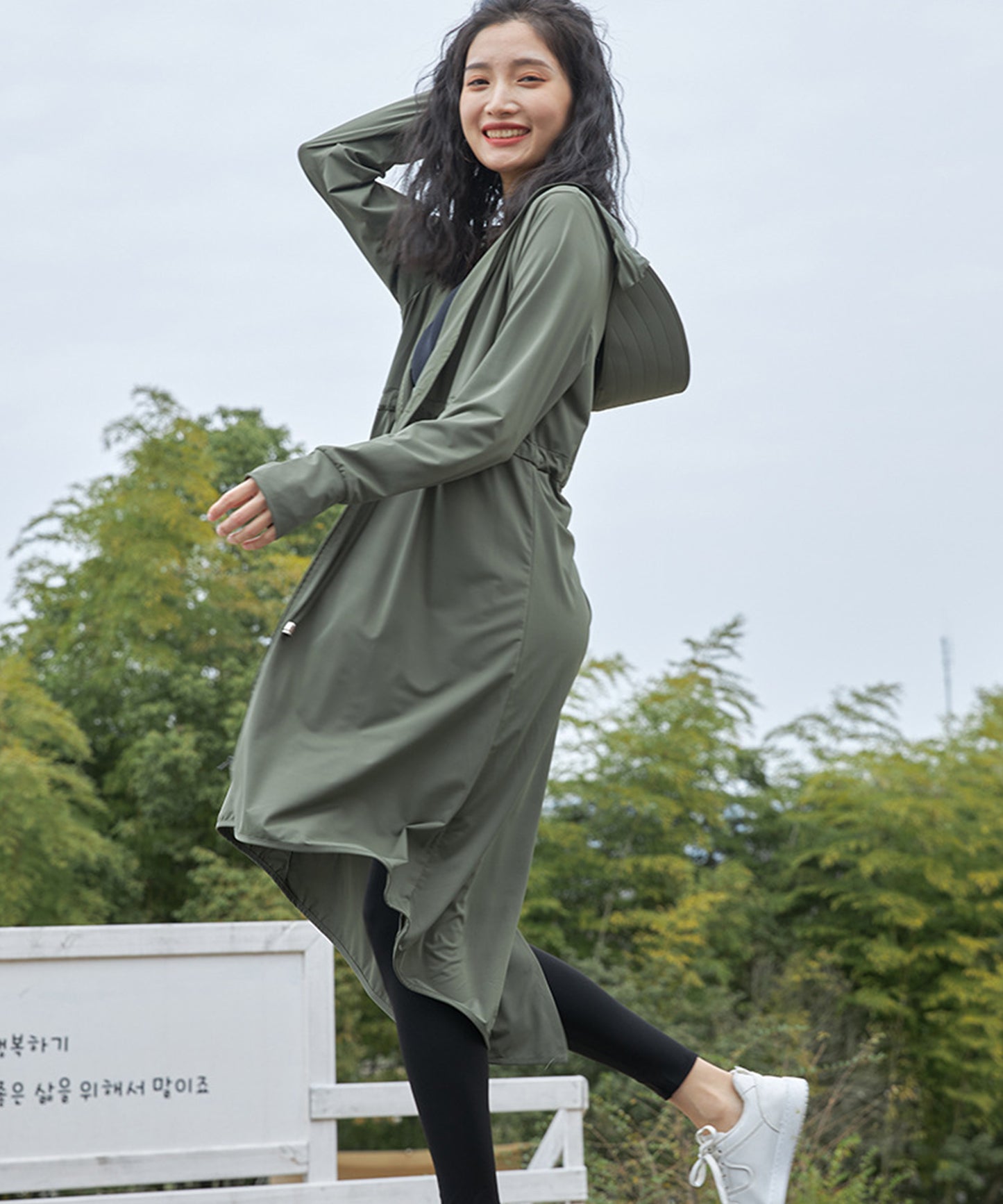 ウエスト ギャザー ロング丈 ジップアップ ラッシュガード