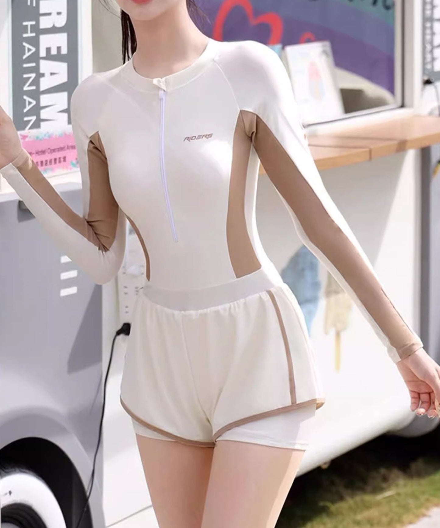 ハーフジップ カップ付き 配色 オールインワン ラッシュガード