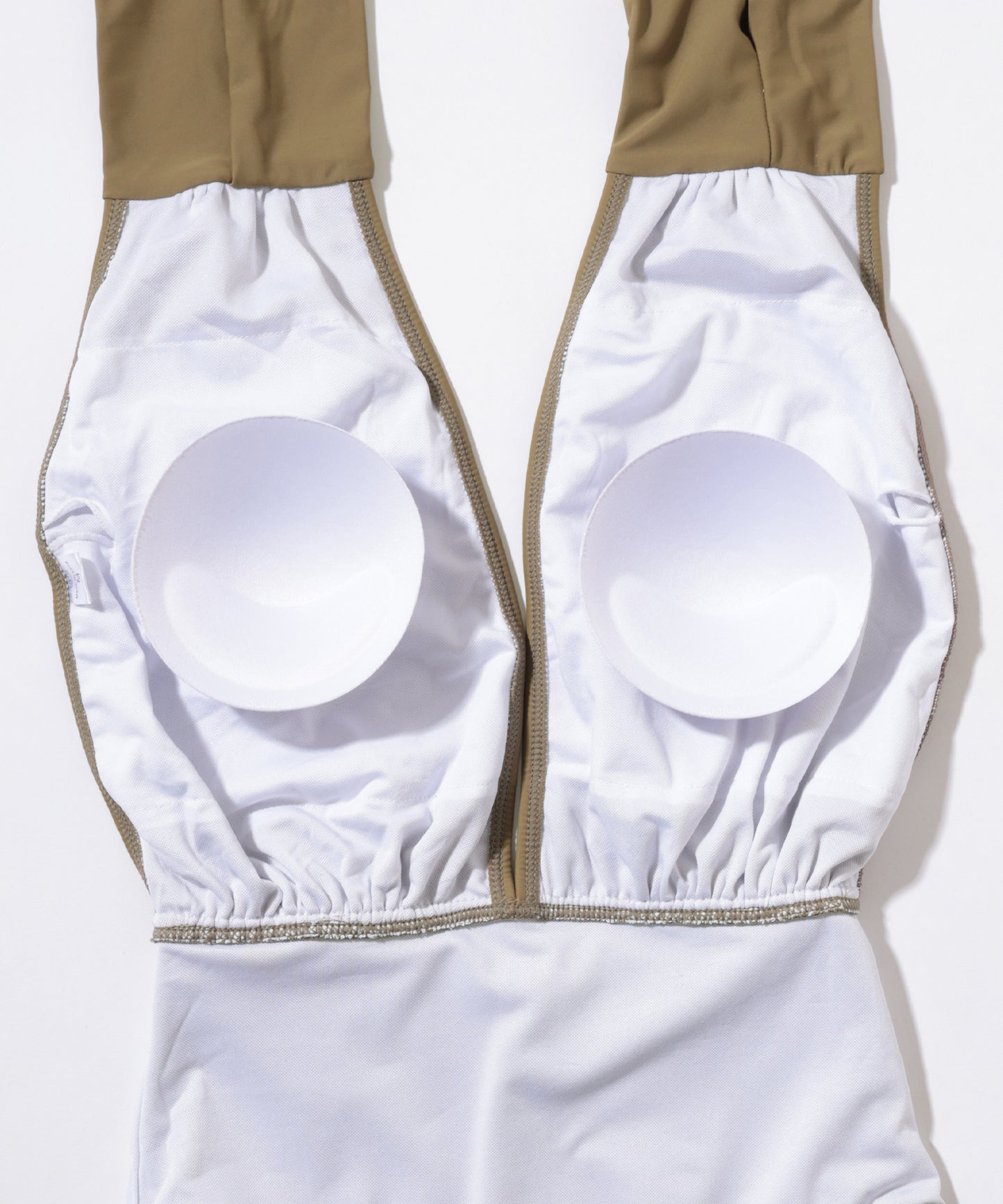 フロント 深V バックコンシャス ワンピース 水着