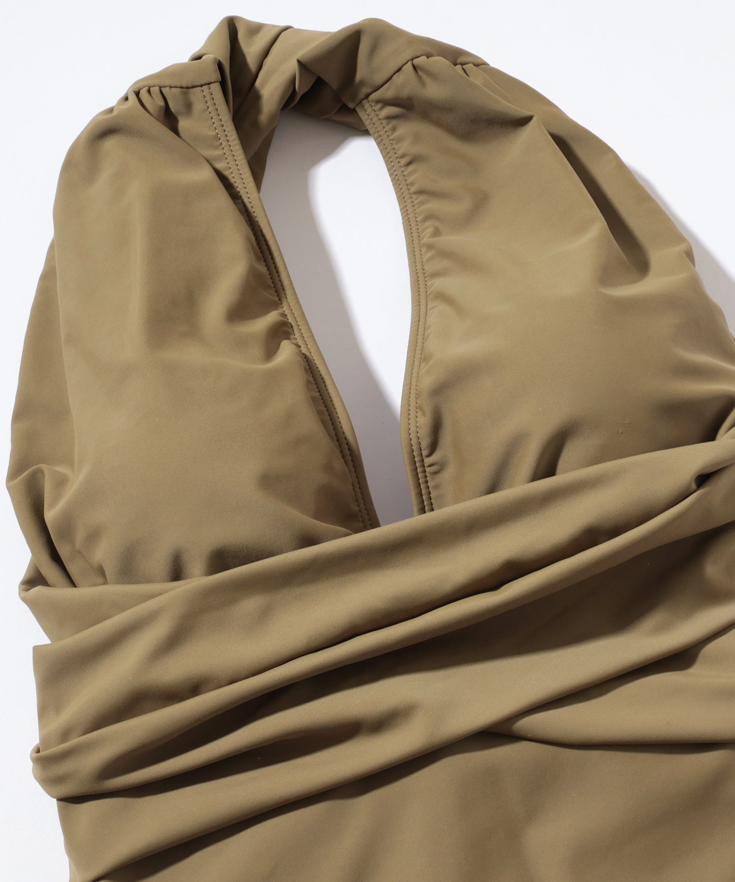 フロント 深V バックコンシャス ワンピース 水着