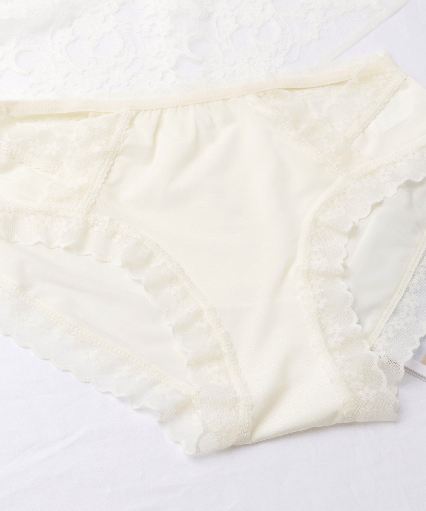 【7枚セット】シンプルレースストラップ付きショーツ