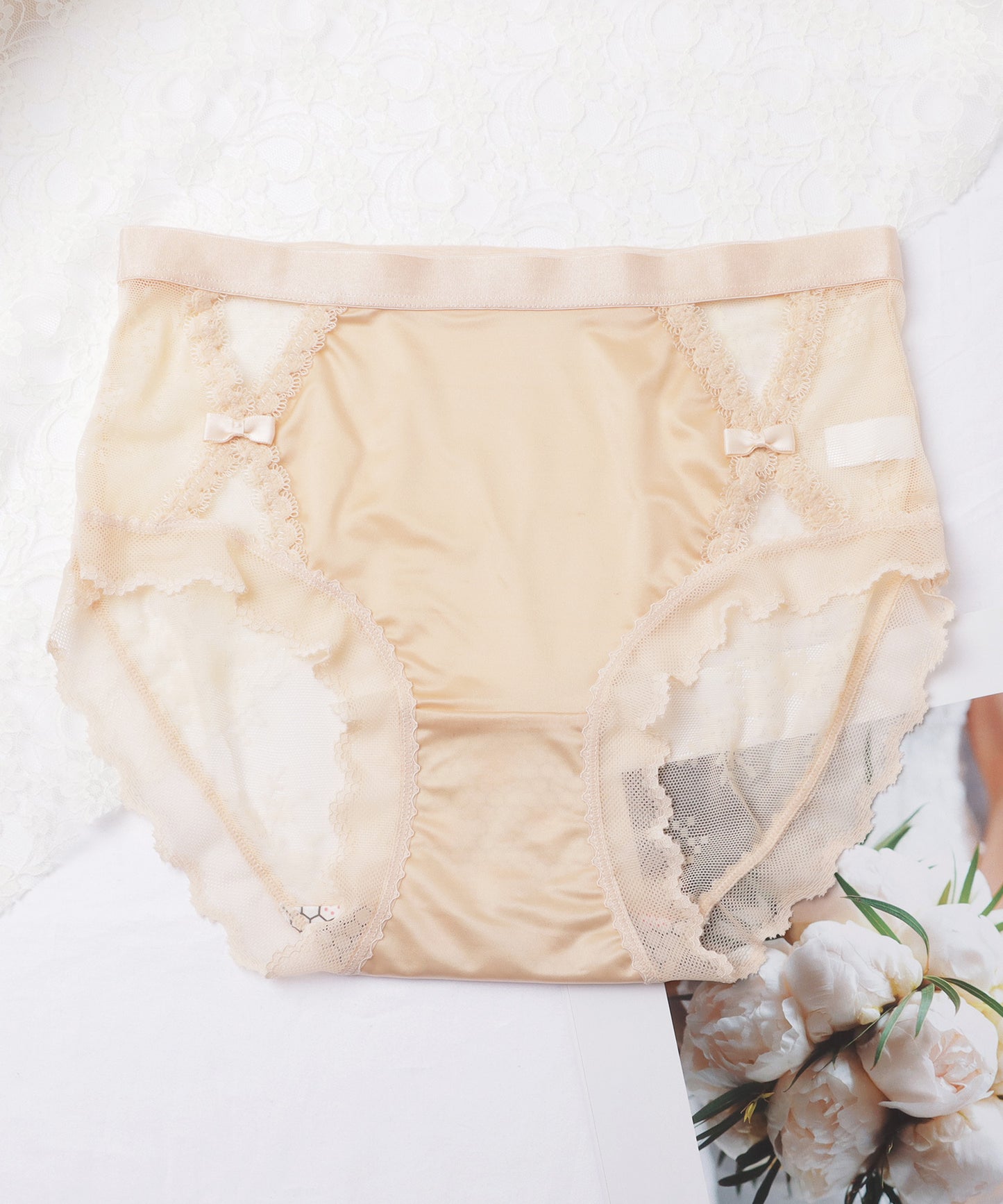 【4枚セット】レースドッキングカットアウトリボンショーツ