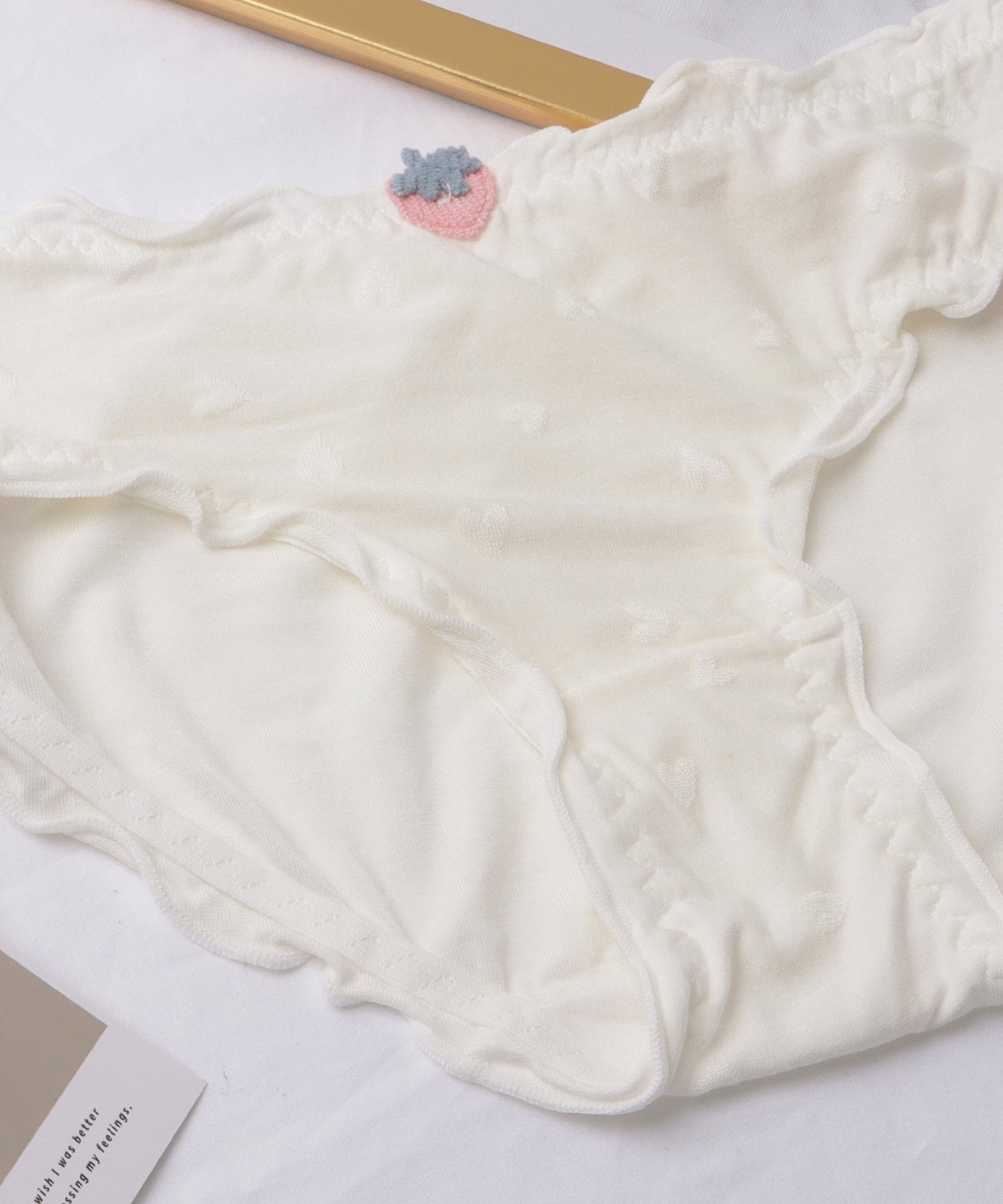 【6枚セット】ストロベリーワッペン付きフリルモダールショーツ