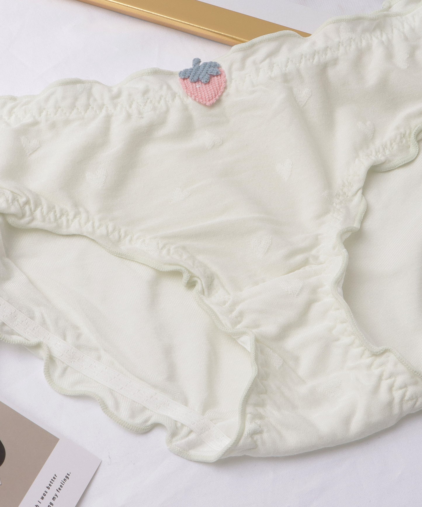 【6枚セット】ストロベリーワッペン付きフリルモダールショーツ