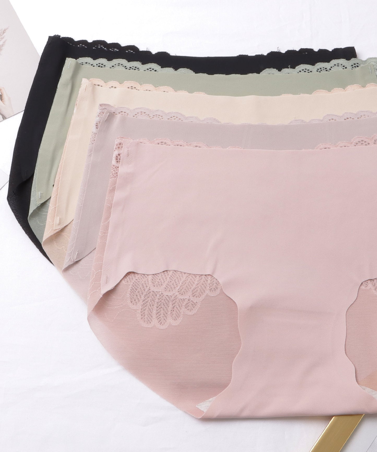 【5枚セット】バックレース ウエーブ裾 シームレス ショーツ