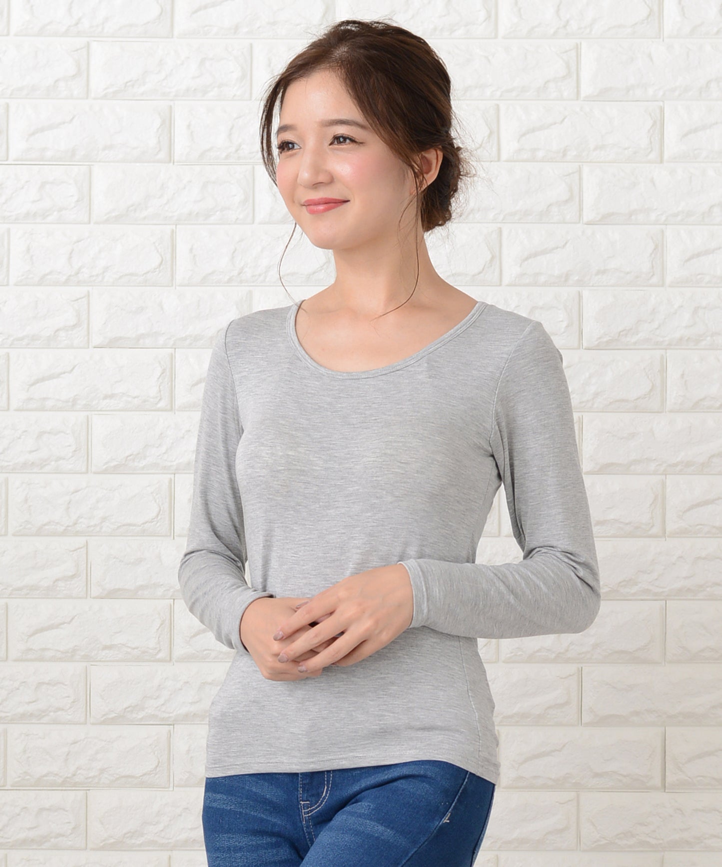 カップ付き長袖Tシャツトップスインナー