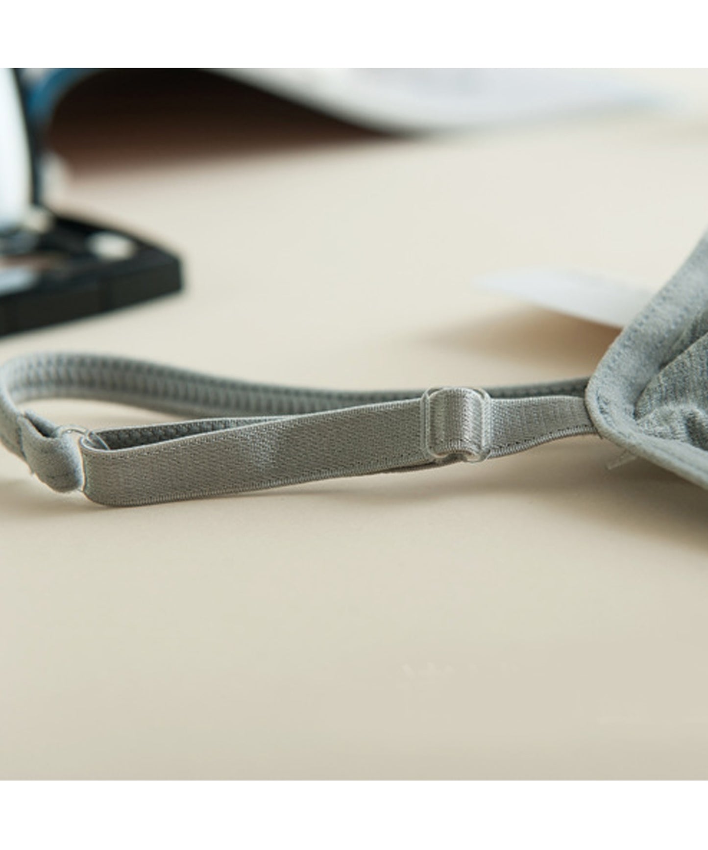 ノンワイヤーカップ付きブラジャー