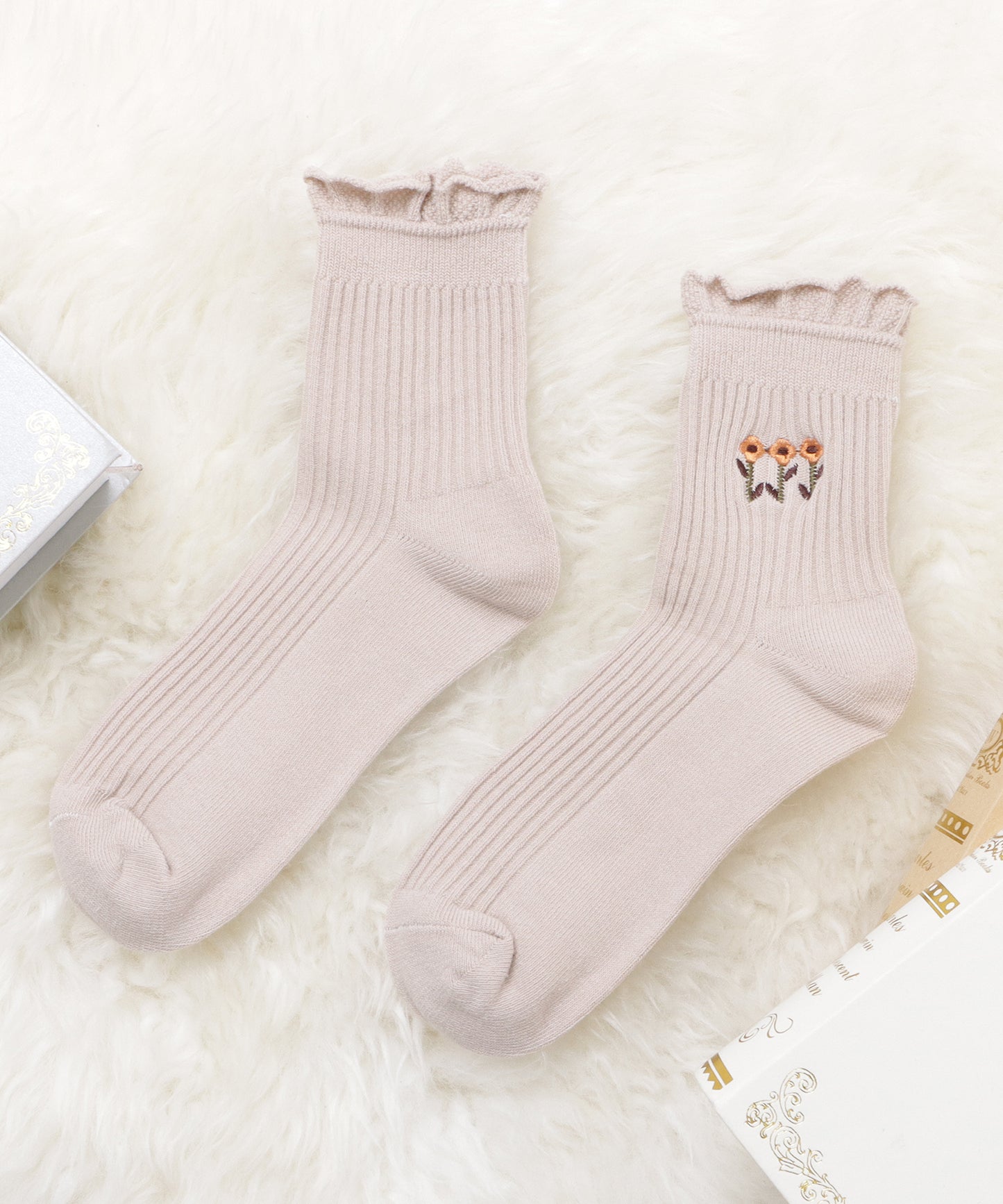 【6色組】 ワンポイント花柄刺繍ショートソックスセット