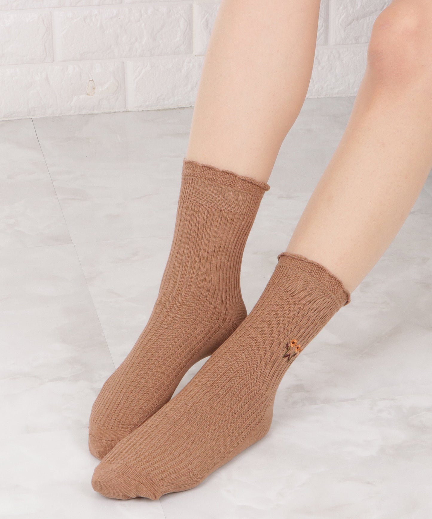 【6色組】 ワンポイント花柄刺繍ショートソックスセット