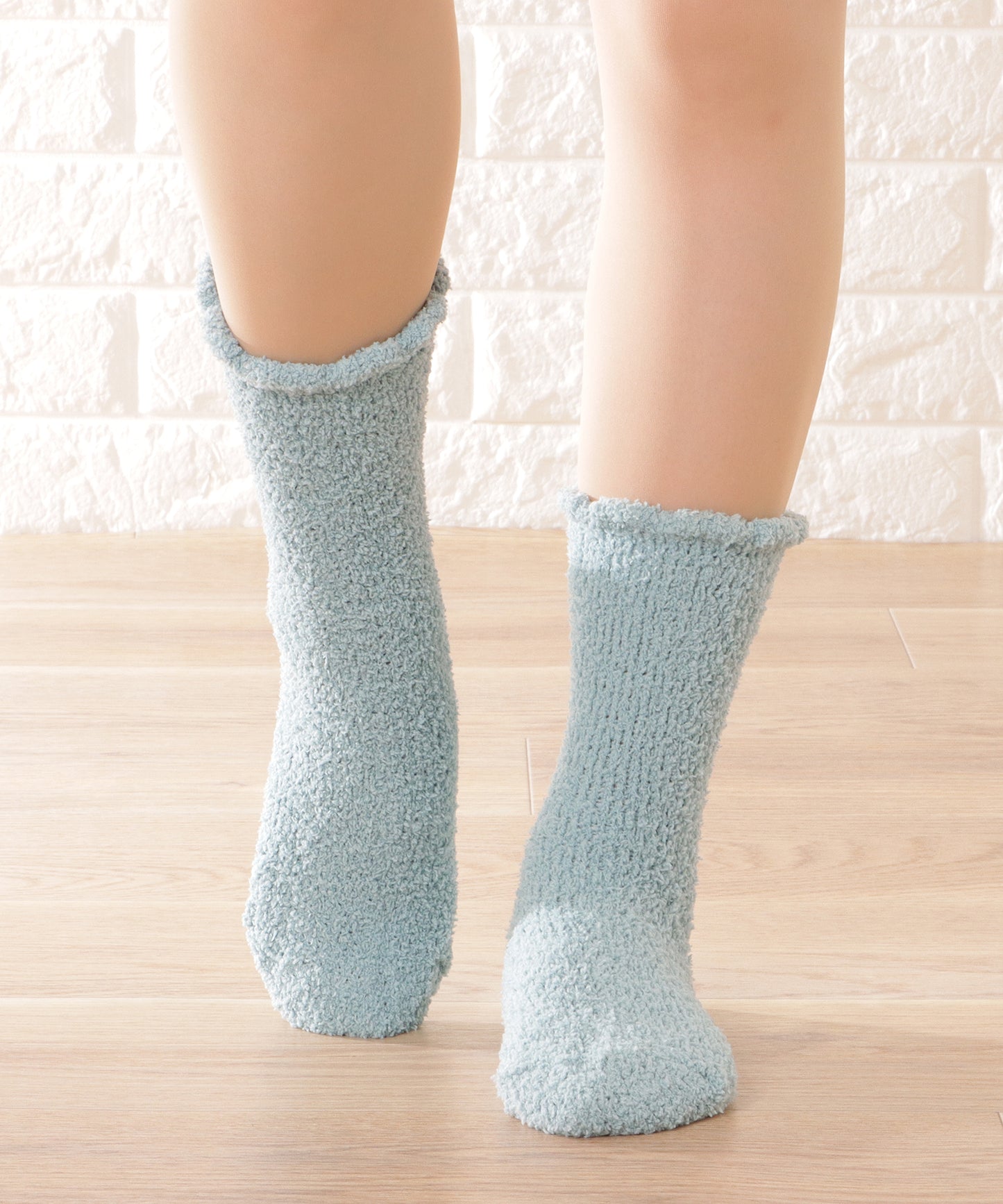 【8足セット】ハート刺繍付きふわもこショートソックス
