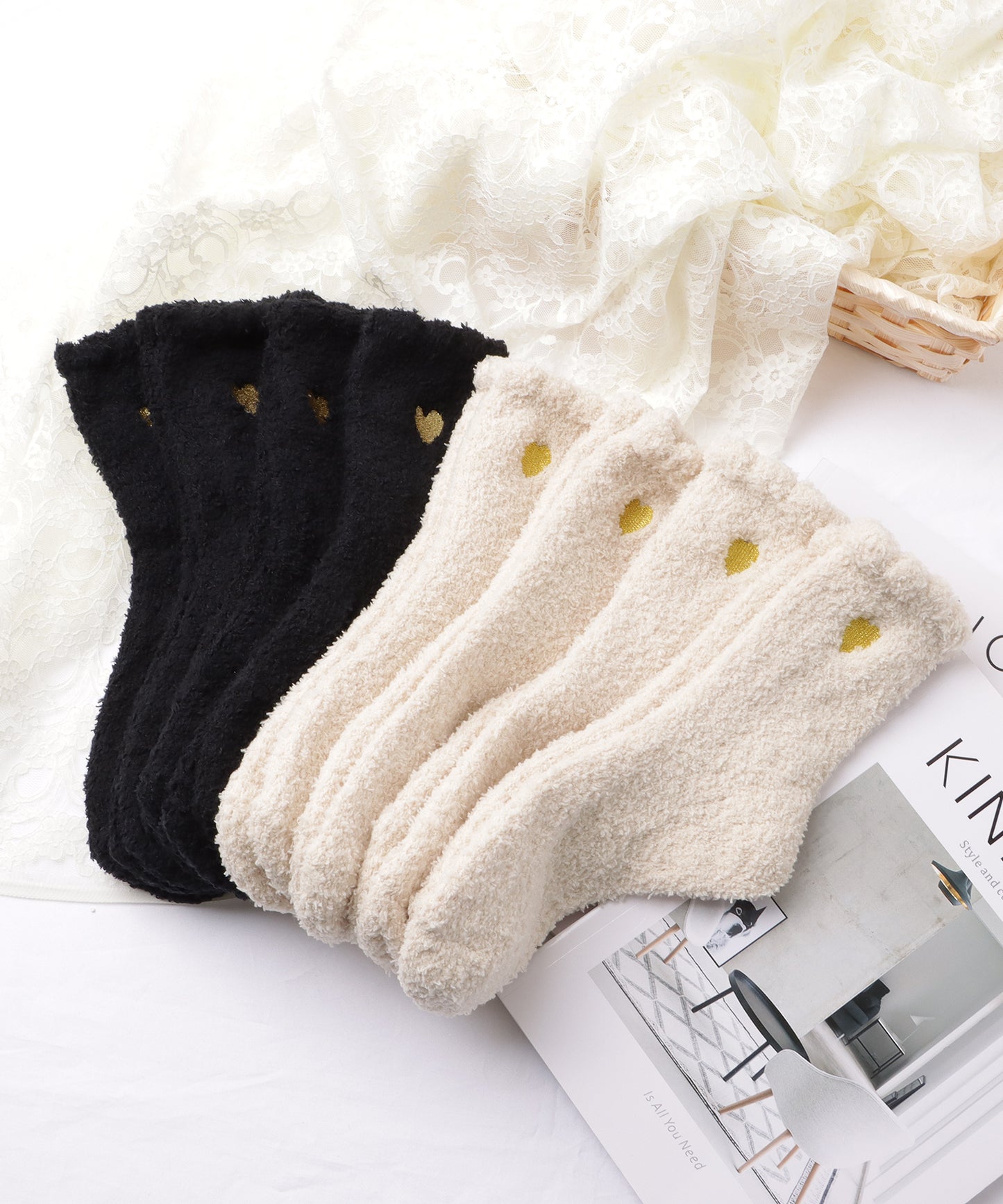 【8足セット】ハート刺繍付きふわもこショートソックス