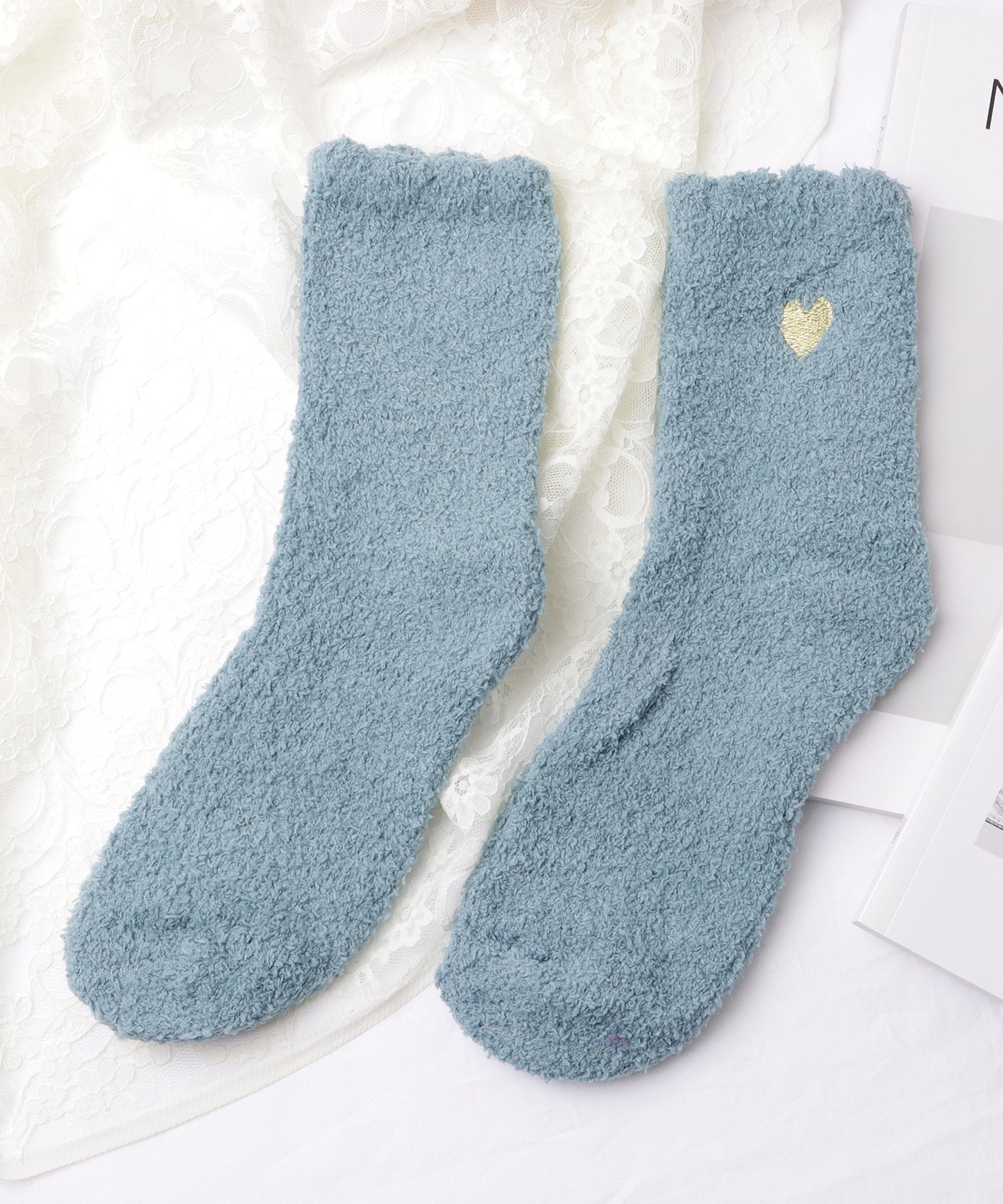 【8足セット】ハート刺繍付きふわもこショートソックス