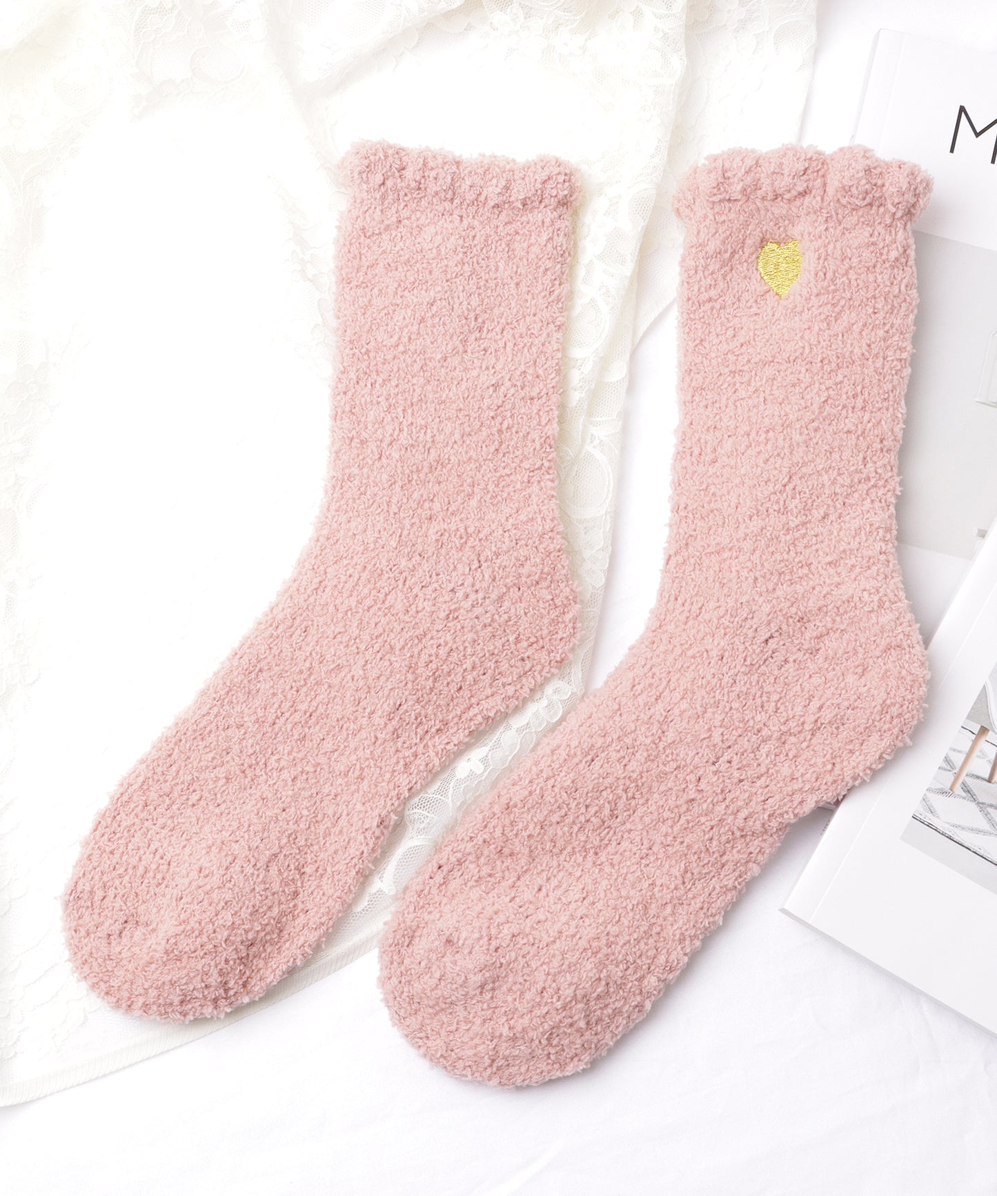 【8足セット】ハート刺繍付きふわもこショートソックス