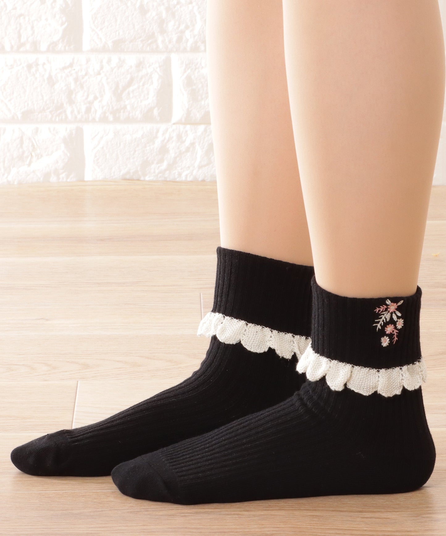 【5足セット】花柄刺繍配色フリルショートソックス