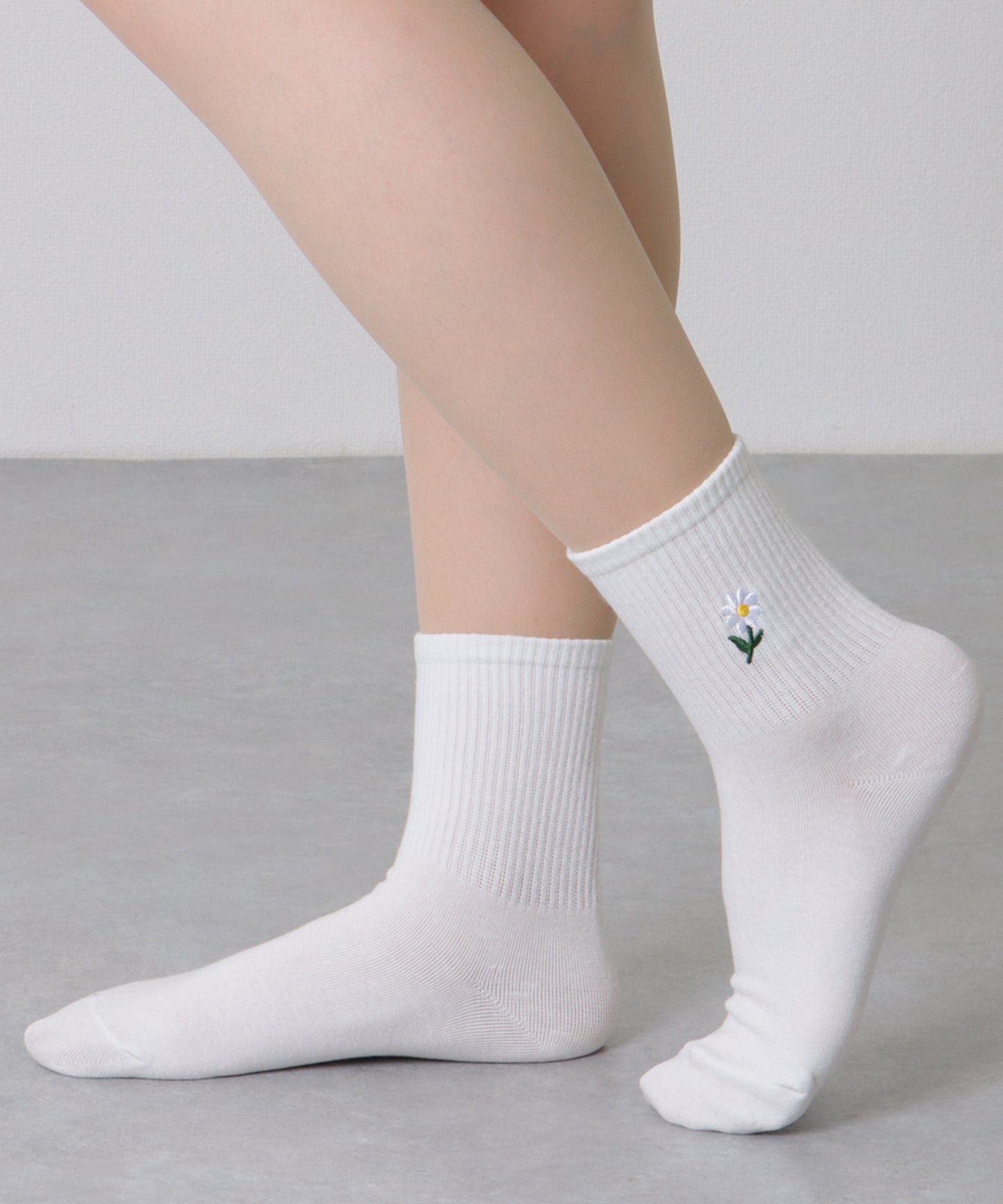 【10足セット】 ワンポイント フラワー 刺繍 リブ クルー ソックス
