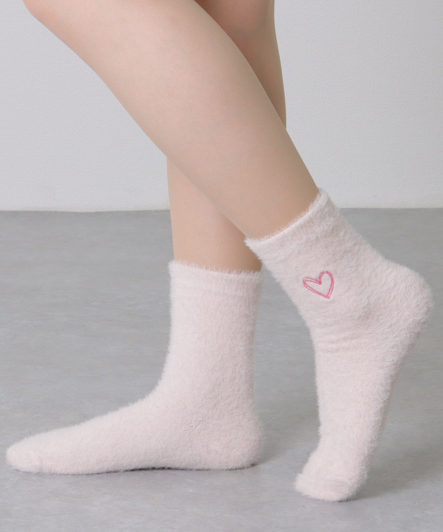 【5足セット】ハート 刺繍 シャギー ルーム ソックス