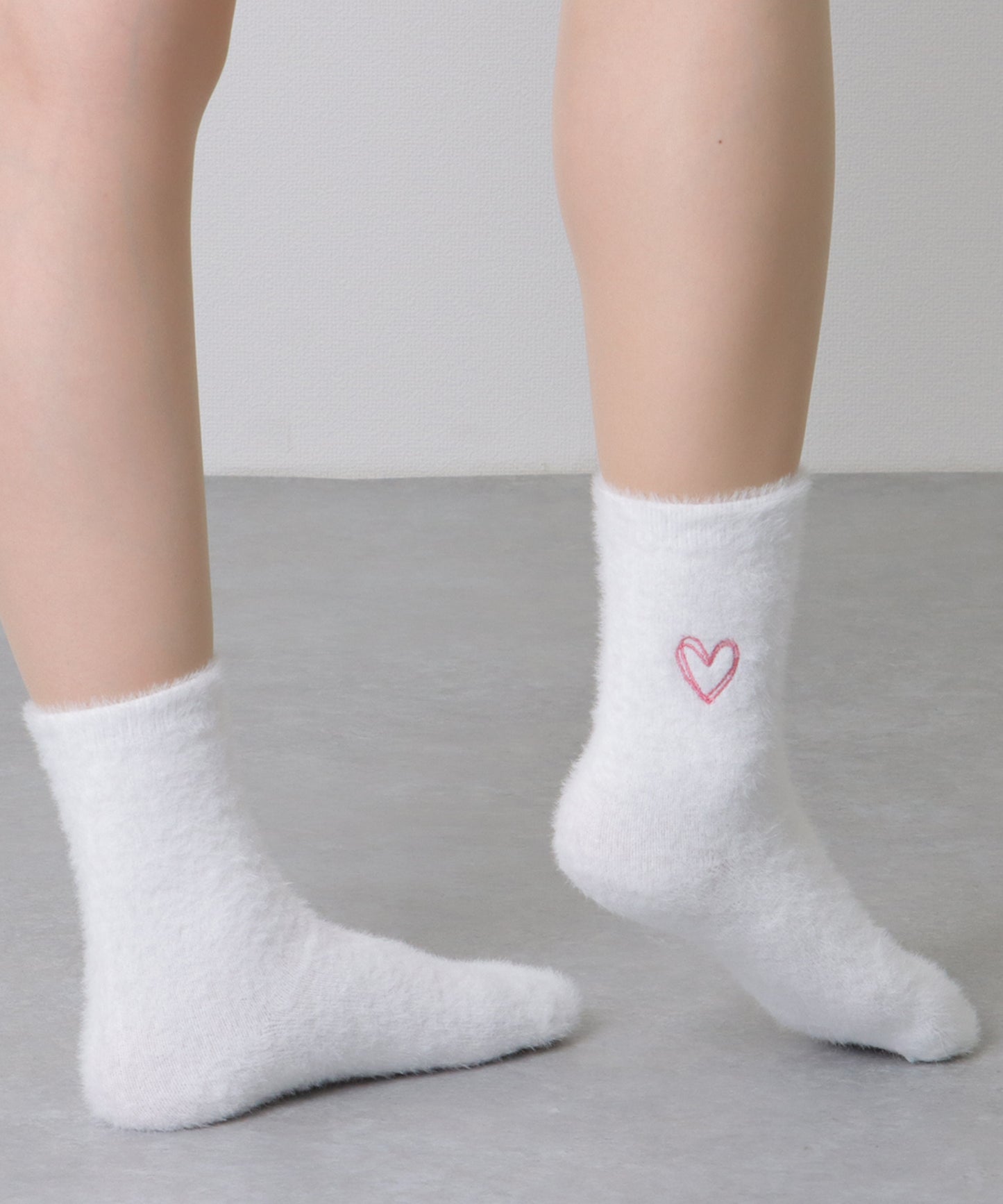 【5足セット】ハート 刺繍 シャギー ルーム ソックス