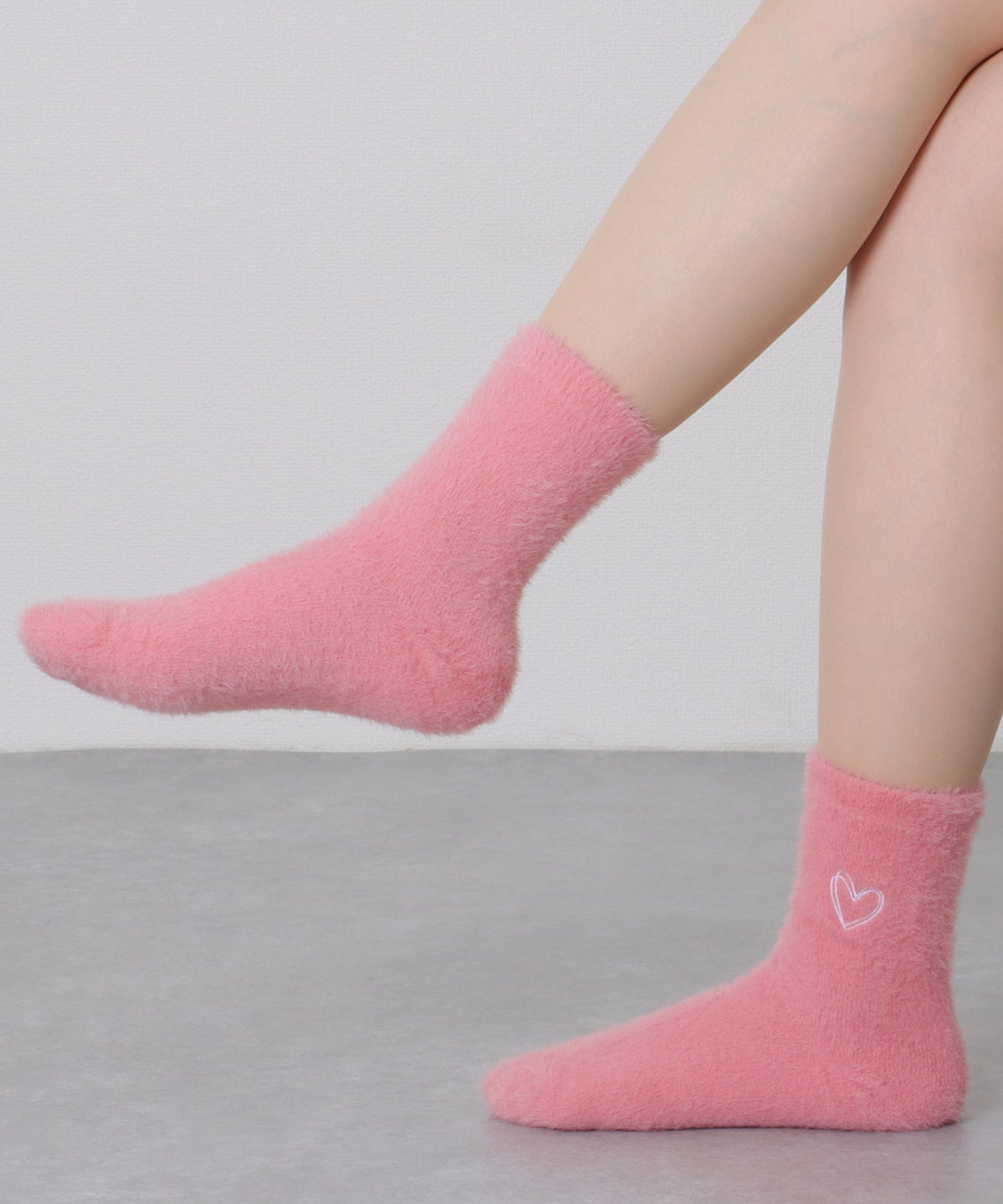 【5足セット】ハート 刺繍 シャギー ルーム ソックス
