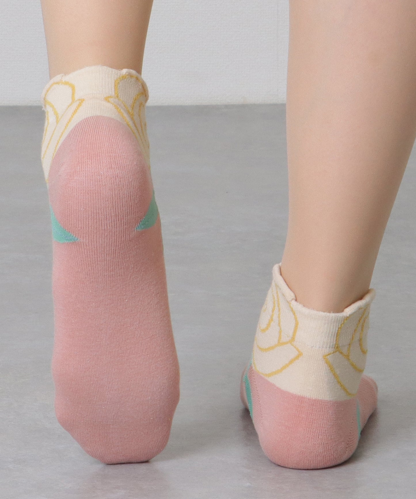 【10足セット】 カラフル 立体 フラワー ショート丈 ソックス