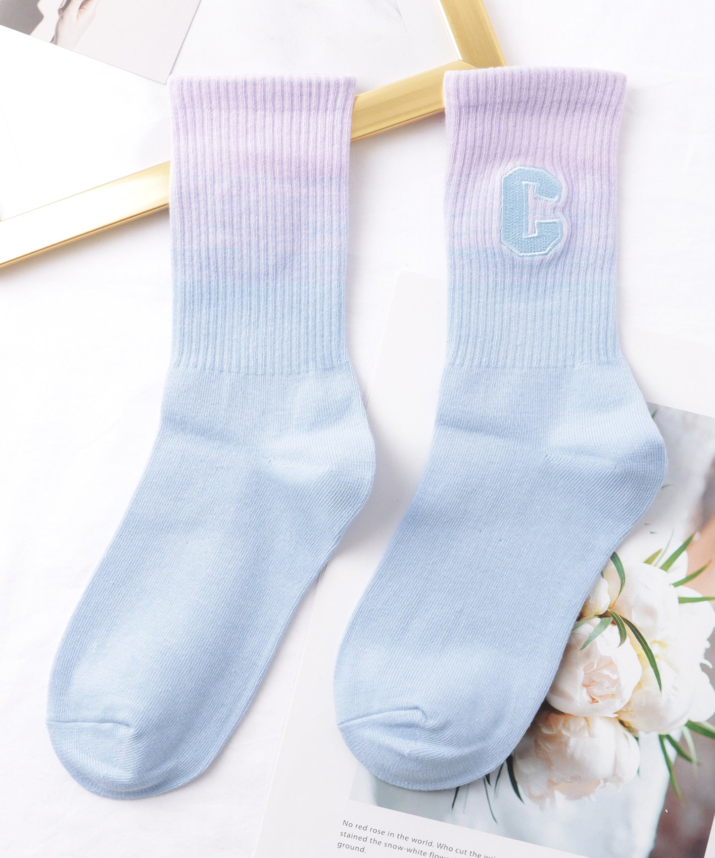 【7足セット】 アルファベット 刺繍 グラデーション カラー クルー丈 ソックス