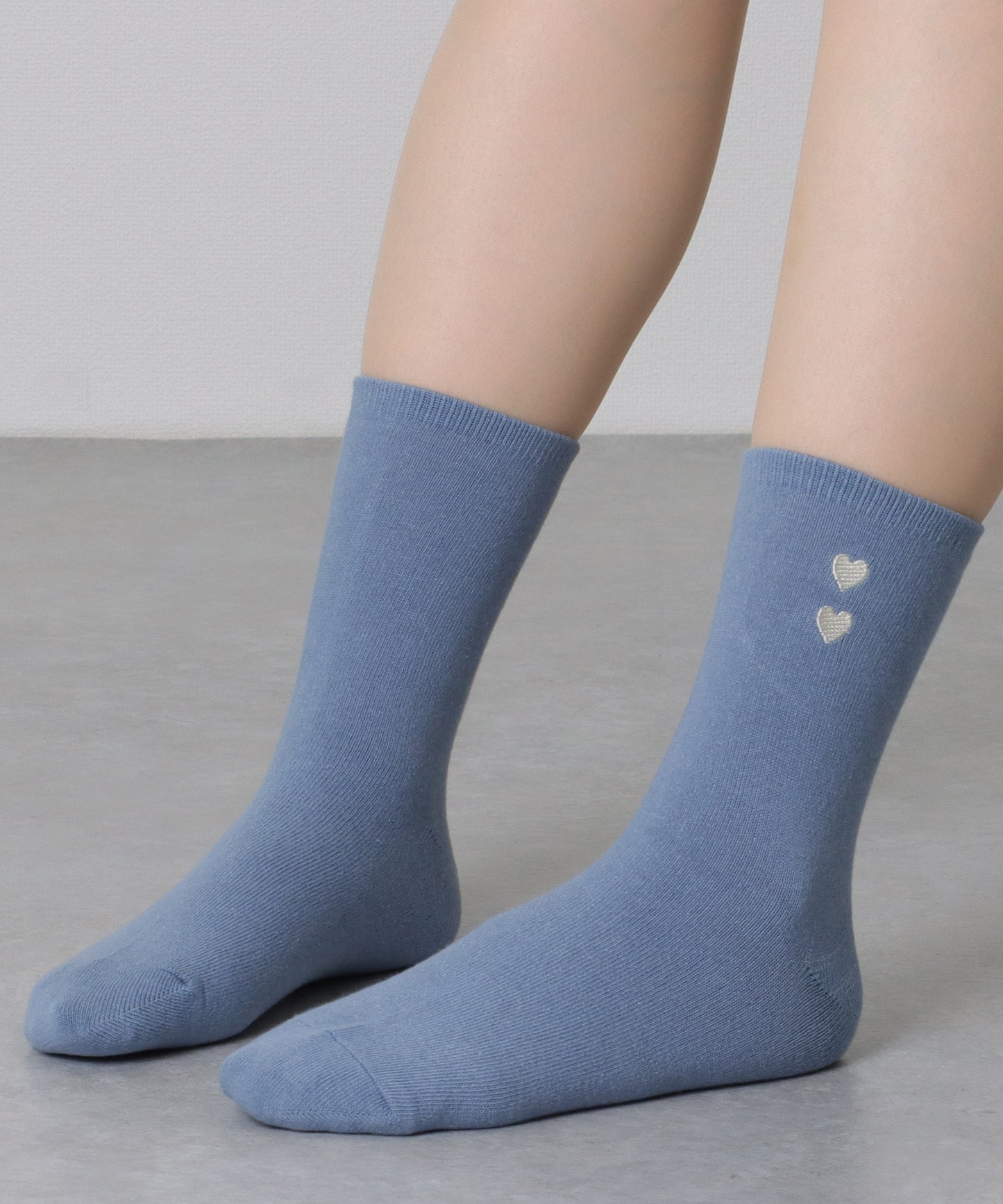 【6足セット】 ソリッドカラー ハート 刺繍付 クルー丈 ソックス