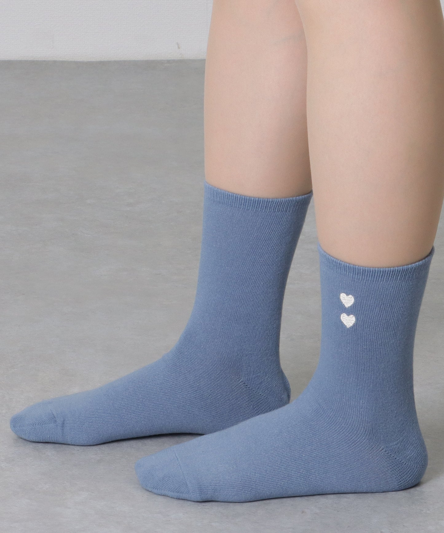 【6足セット】 ソリッドカラー ハート 刺繍付 クルー丈 ソックス