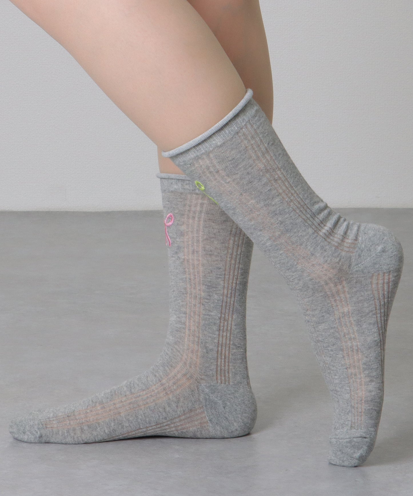 【4足組】 ソリッドカラー リボン刺繍 リブ クルー ソックス