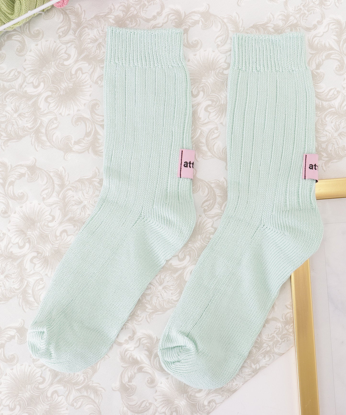 【6足セット】バック タグ付き ソリッドカラー リブ クルー ソックス
