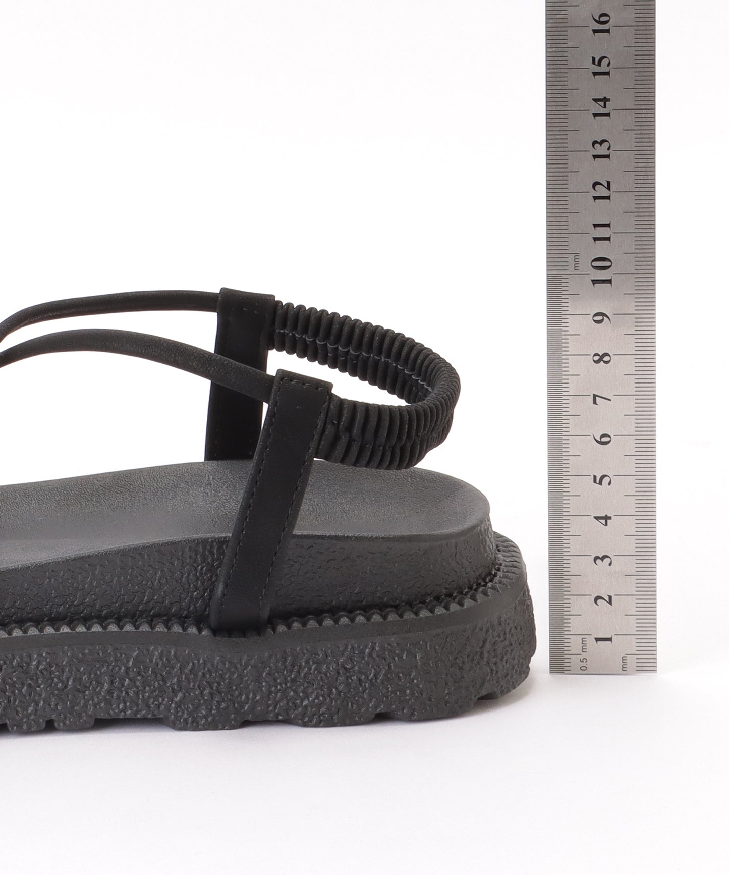 ナローストラップ厚底サンダル