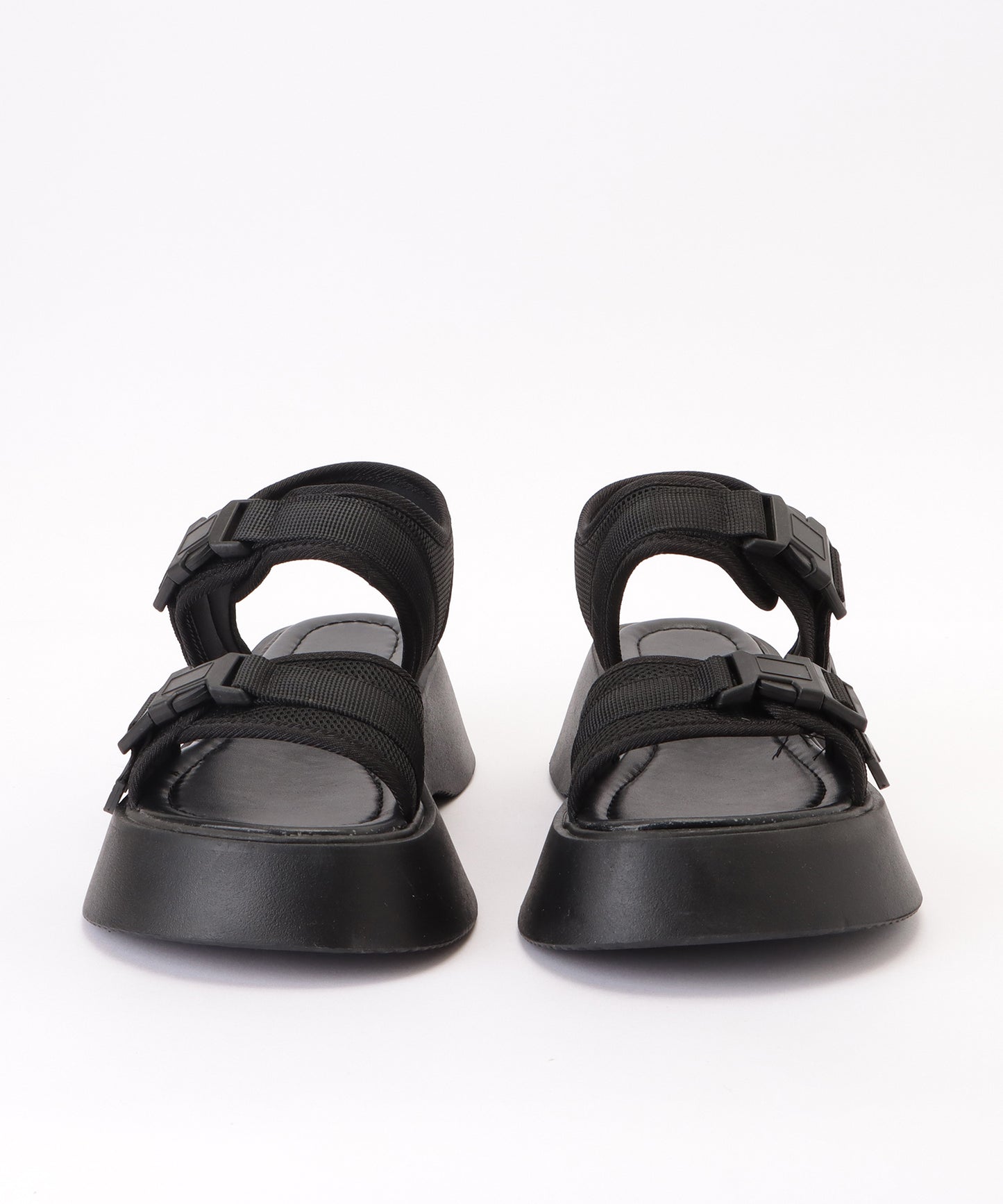 プラットフォームスポーツサンダル