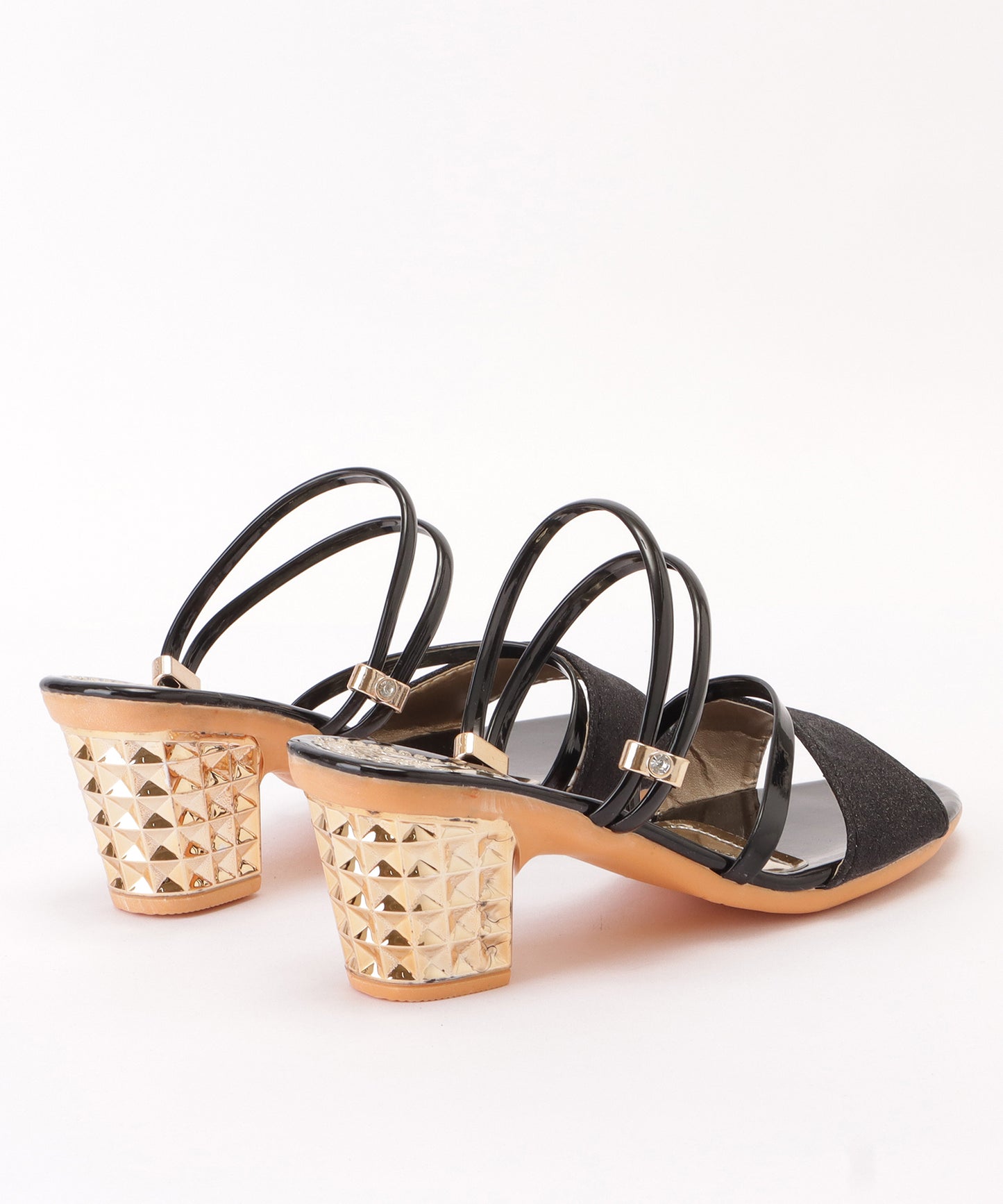 スタッズヒールストラップサンダル