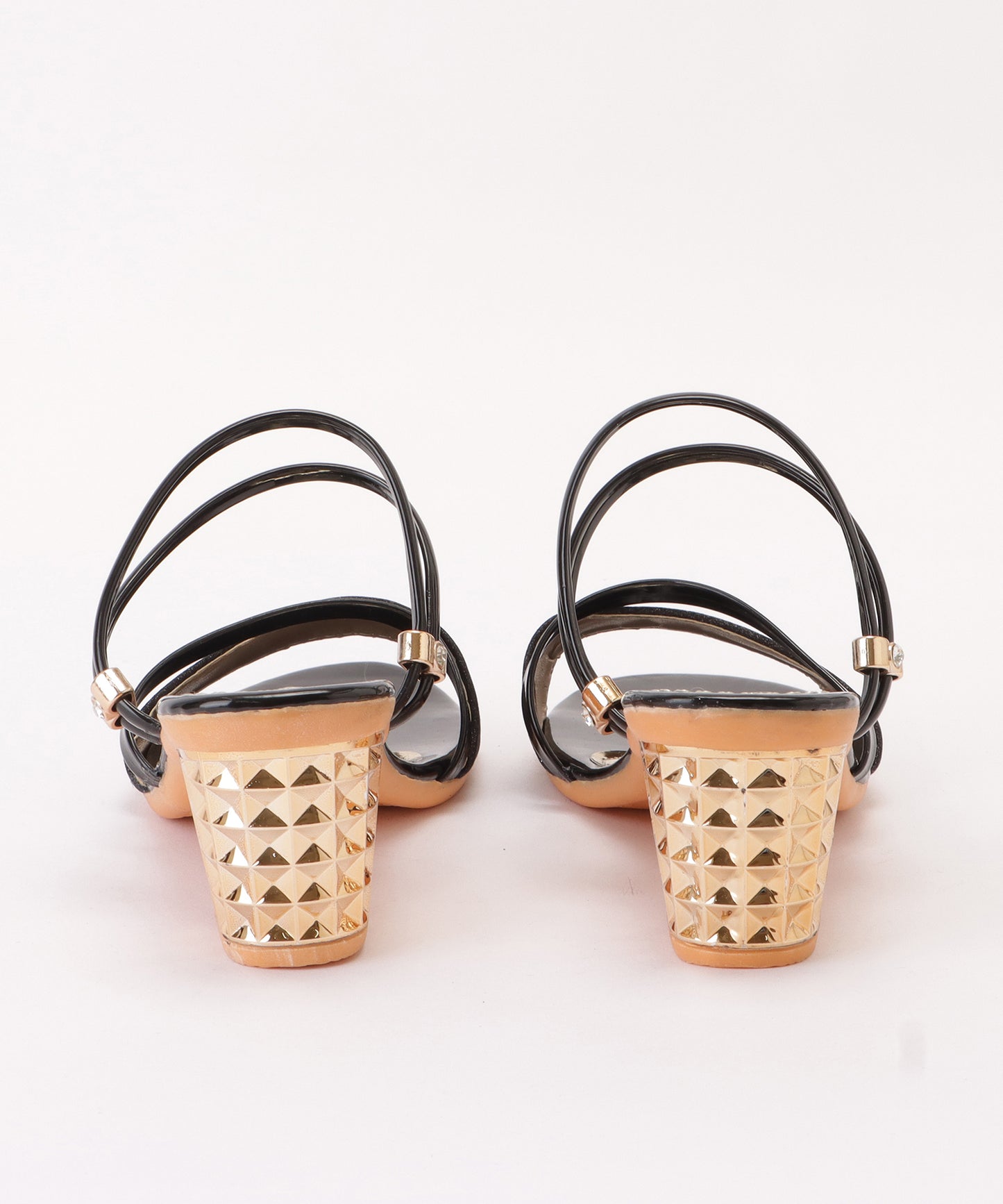 スタッズヒールストラップサンダル