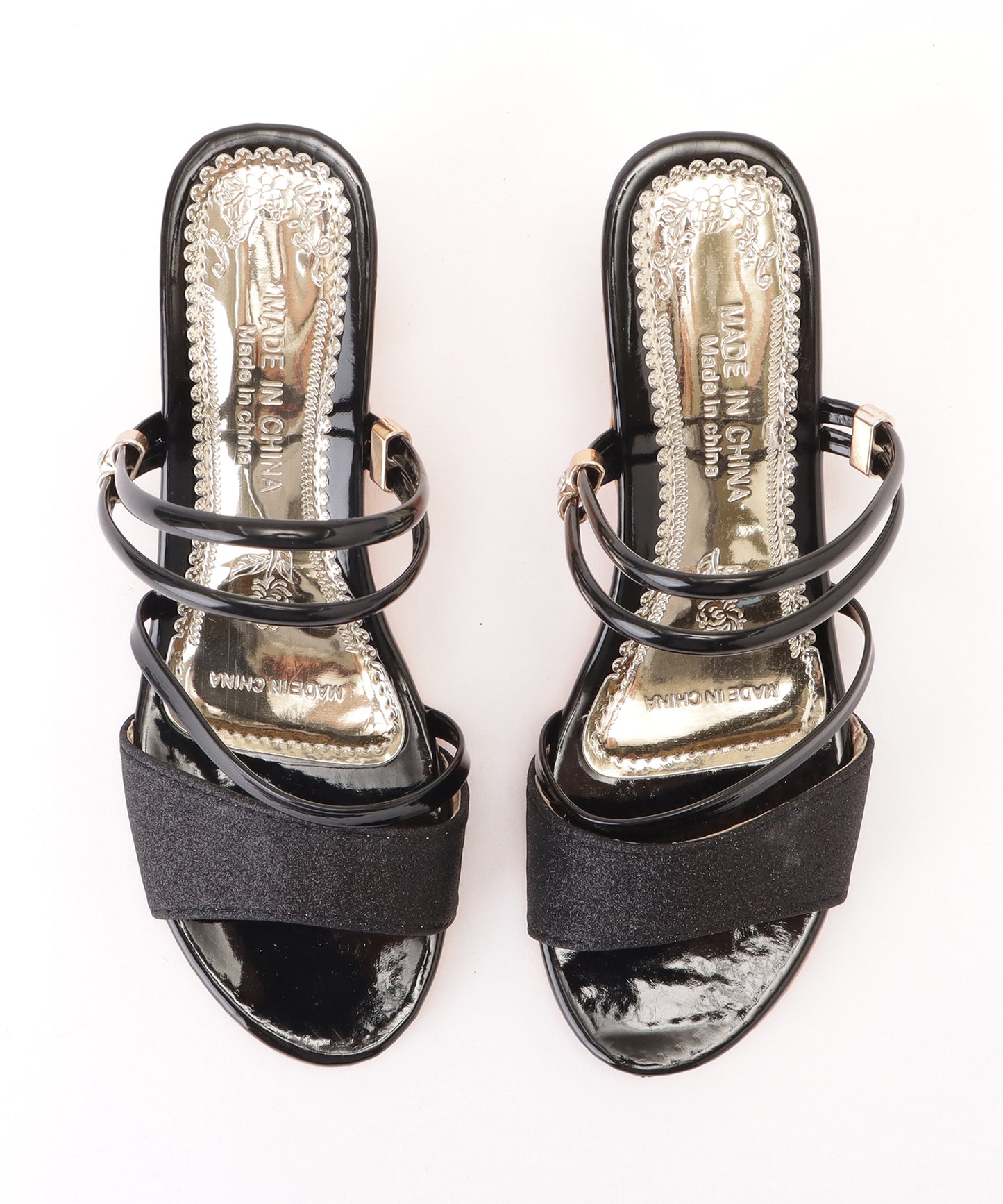 スタッズヒールストラップサンダル