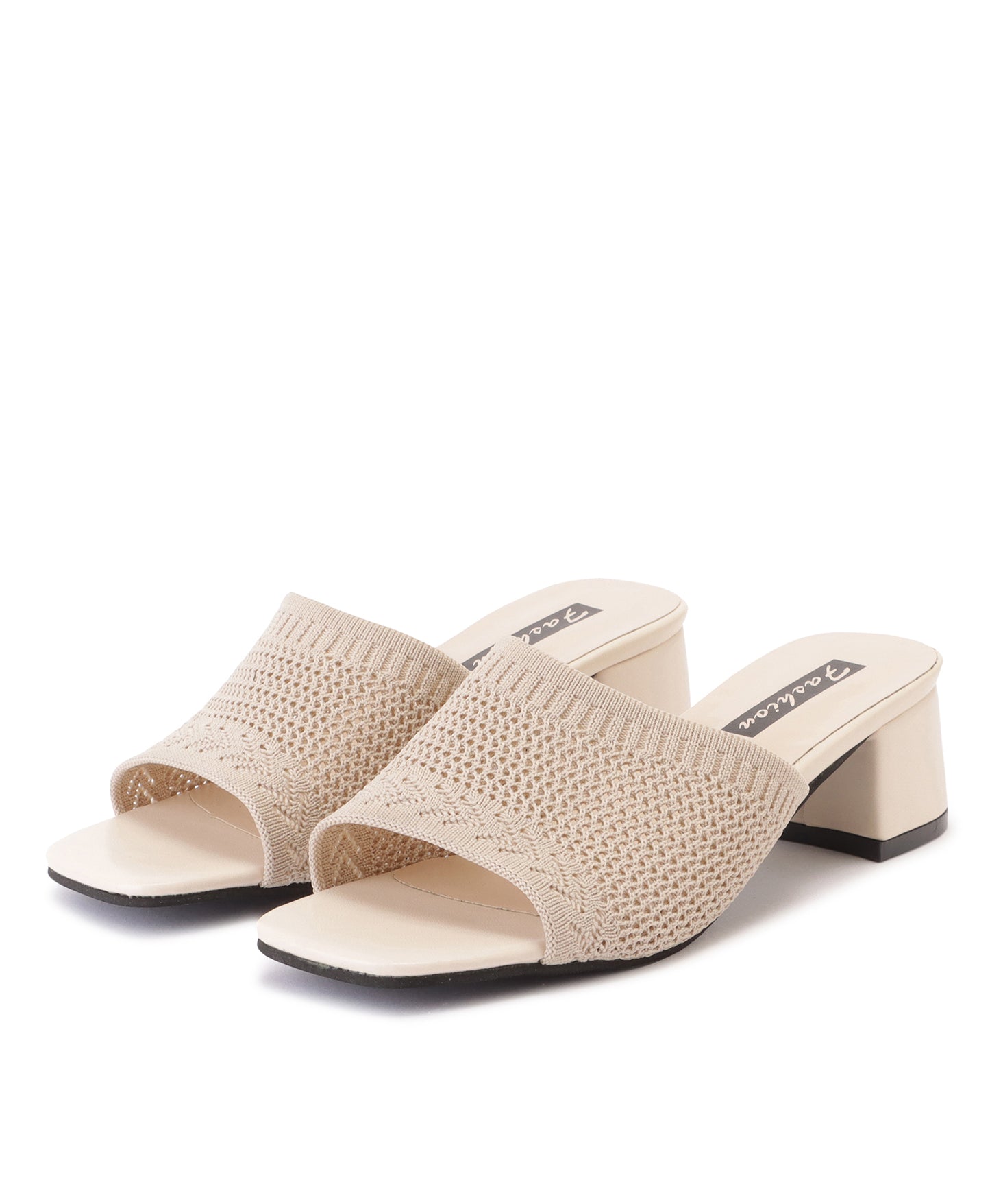 クロシェ風チャンキーヒールサンダル